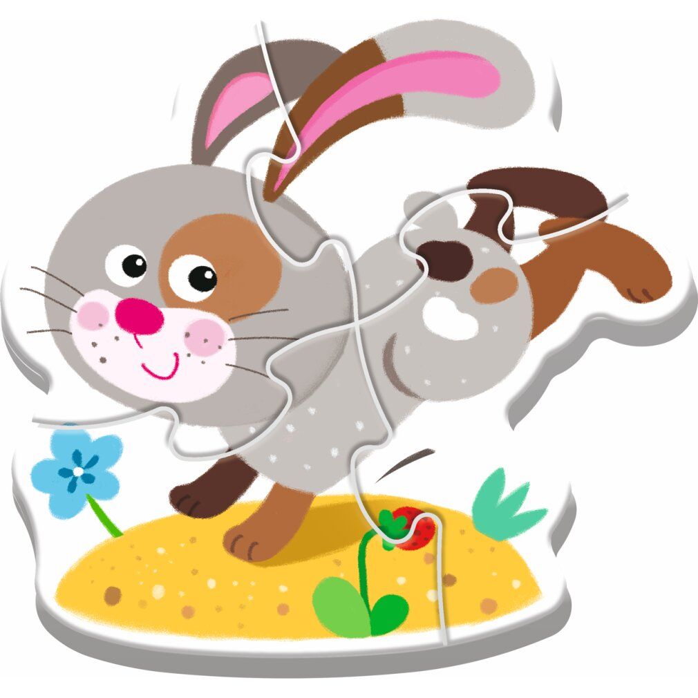 Pezzo di puzzle con coniglio. Coniglio grigio con orecchie e macchie marroni. 4 pezzi di puzzle. In piedi sulla sabbia.