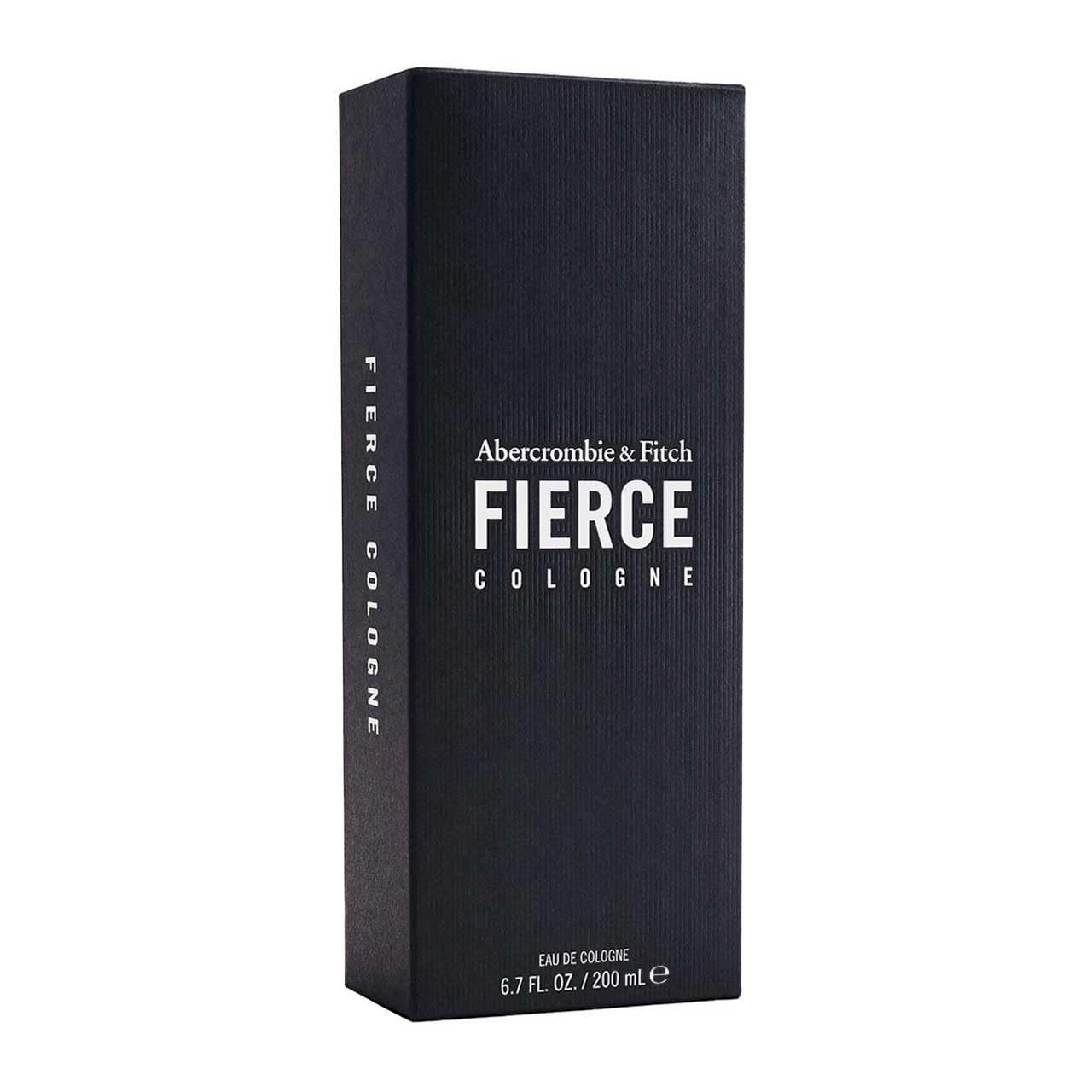 Scatola nera con testo bianco. Scritta: Fierce Cologne. In basso: 6.7 FL. OZ. / 200 ml.