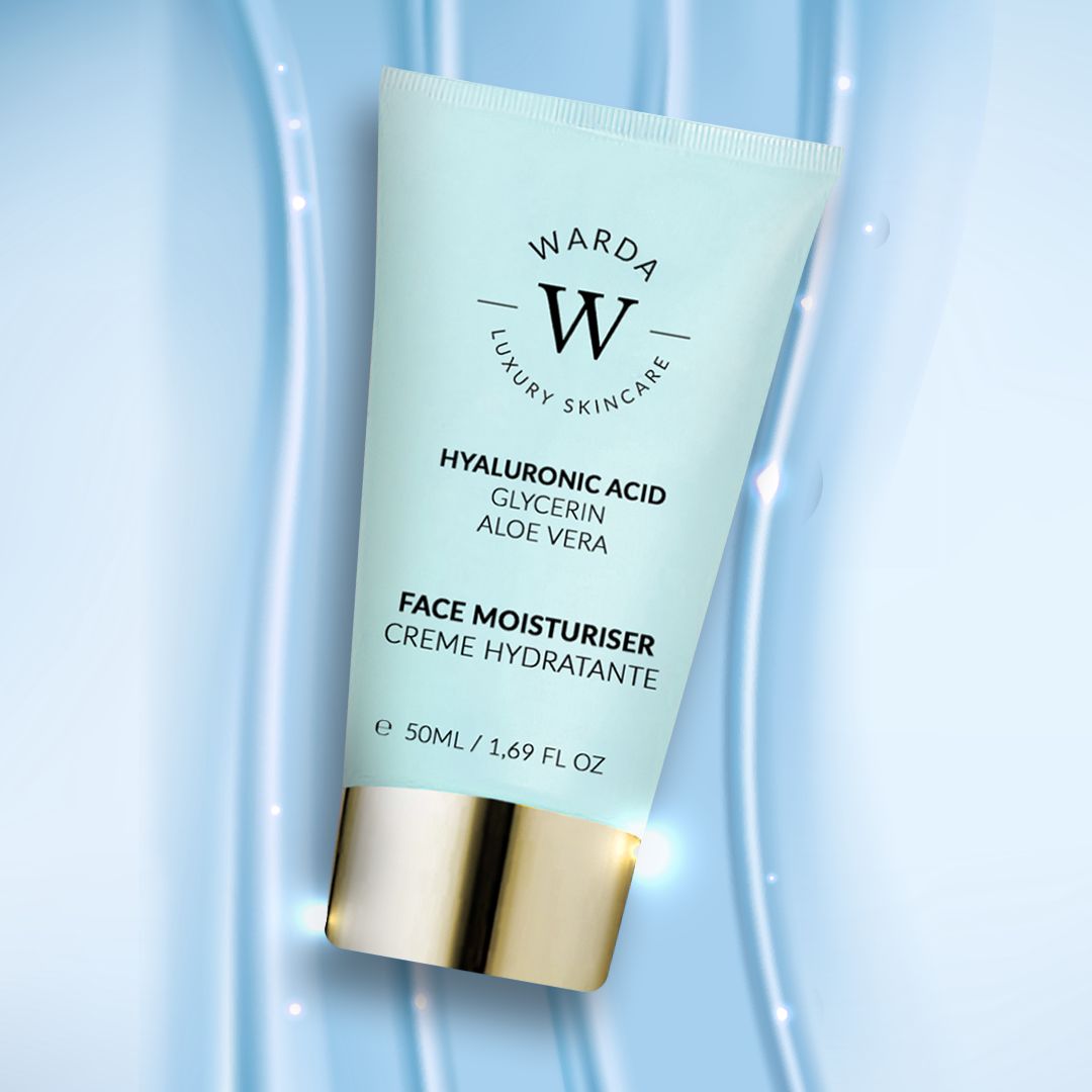 Tubo azzurro chiaro con tappo dorato. Scritta: Warda, acido ialuronico, crema idratante. Su sfondo blu.