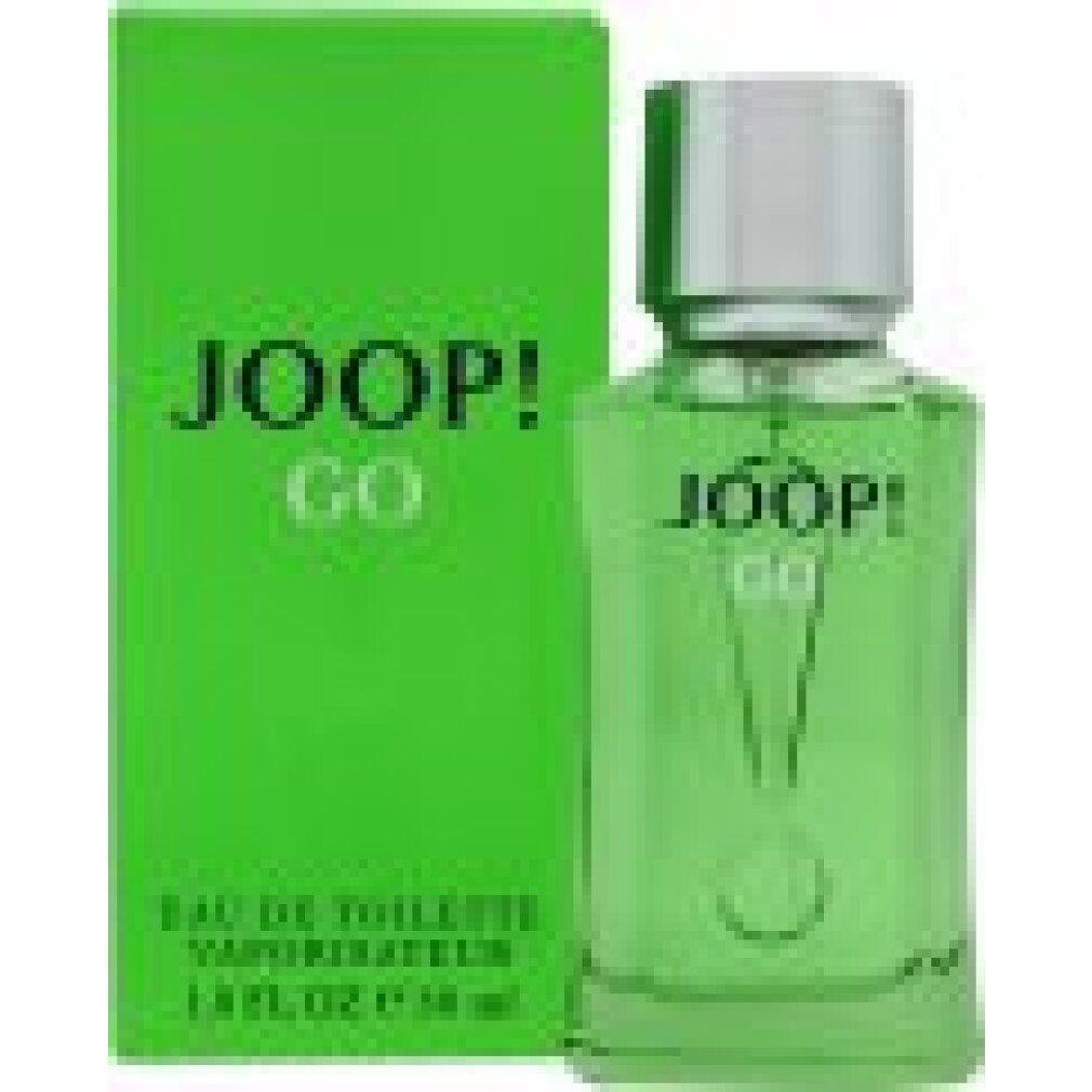 Flacone verde con confezione. Scritta JOOP! GO. Confezione con nome del prodotto e testo.
