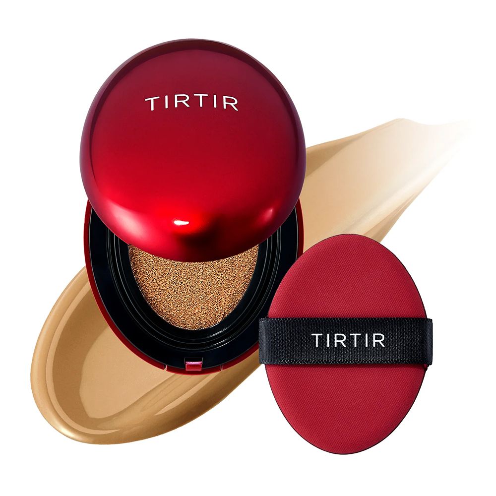 Contenitore TIR TIR Cushion Foundation aperto con applicatore e spugnetta.