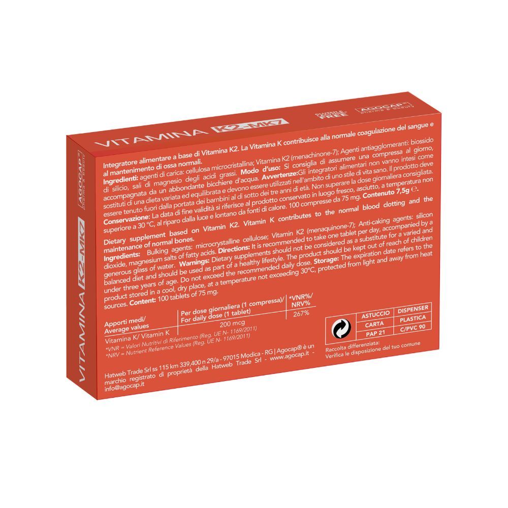 Confezione del prodotto con testo e informazioni. Contiene vitamina K2. Informazioni sull'uso e gli ingredienti.