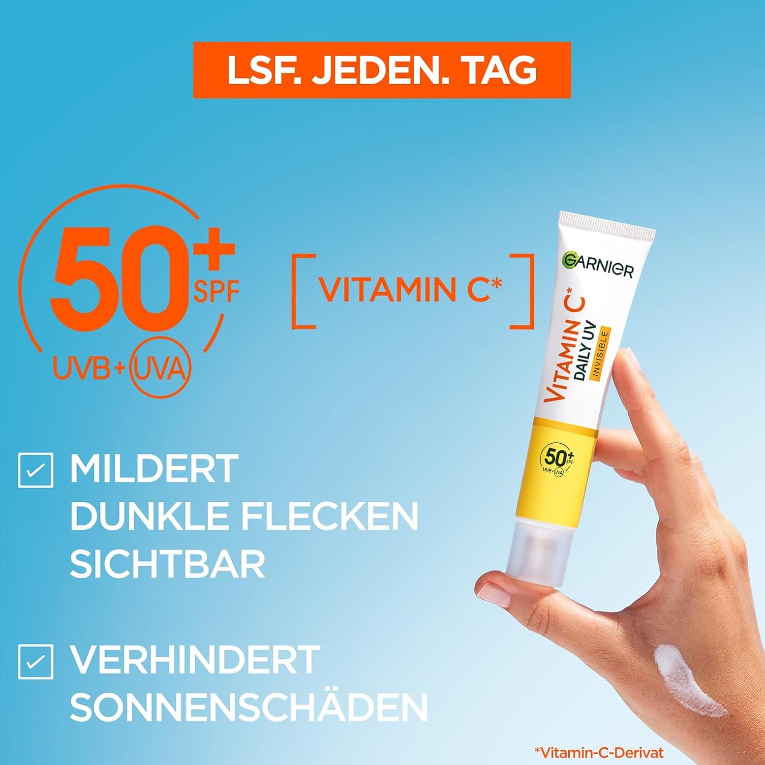 Garnier Vitamin C Daily UV Invisible, tubo in mano. Testo: 50+ SPF, Vitamina C. Sfondo blu.