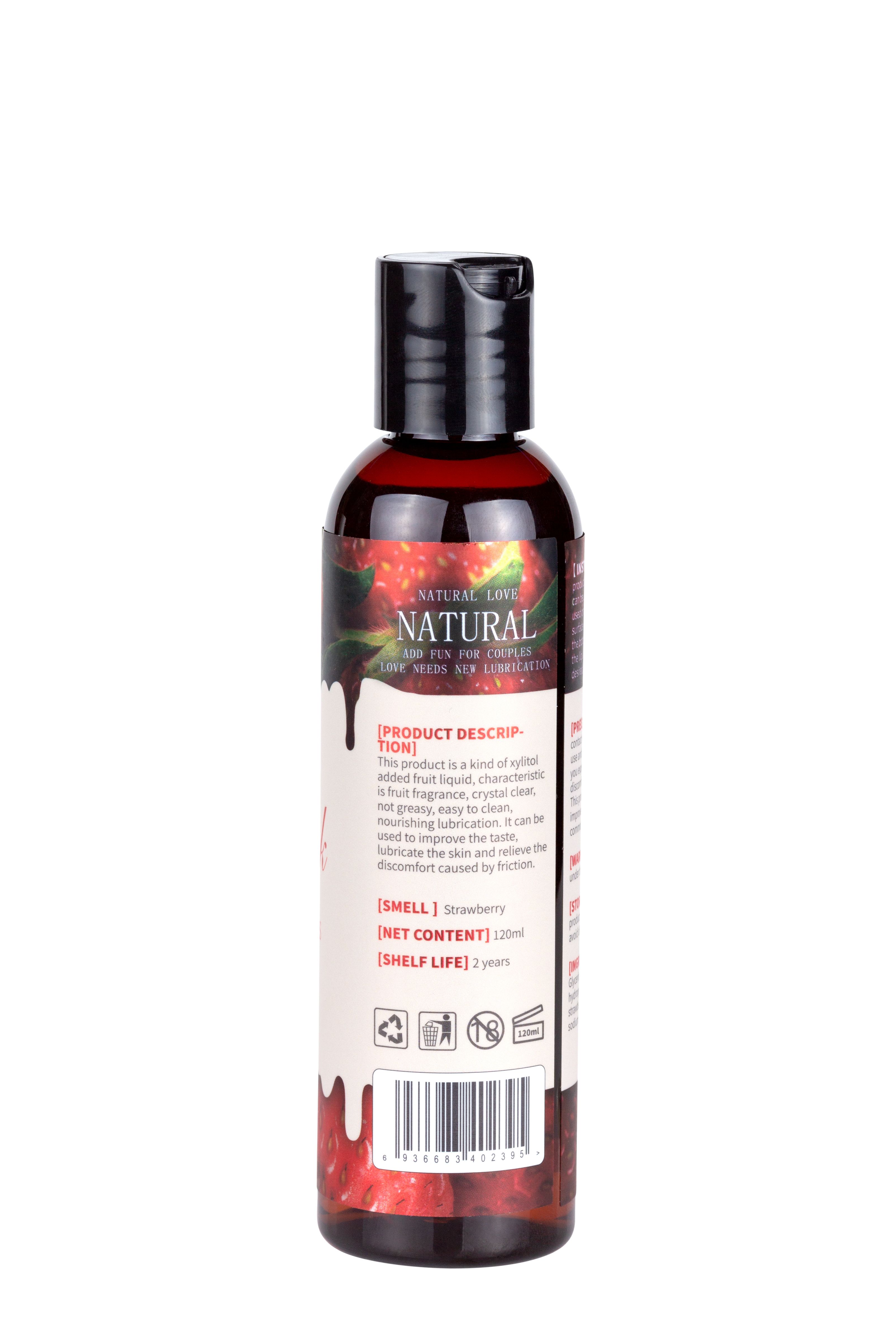 Flacone di liquido rosso, tappo nero ed etichetta con testo. Scritta: Natural, gusto fragola, 120ml.
