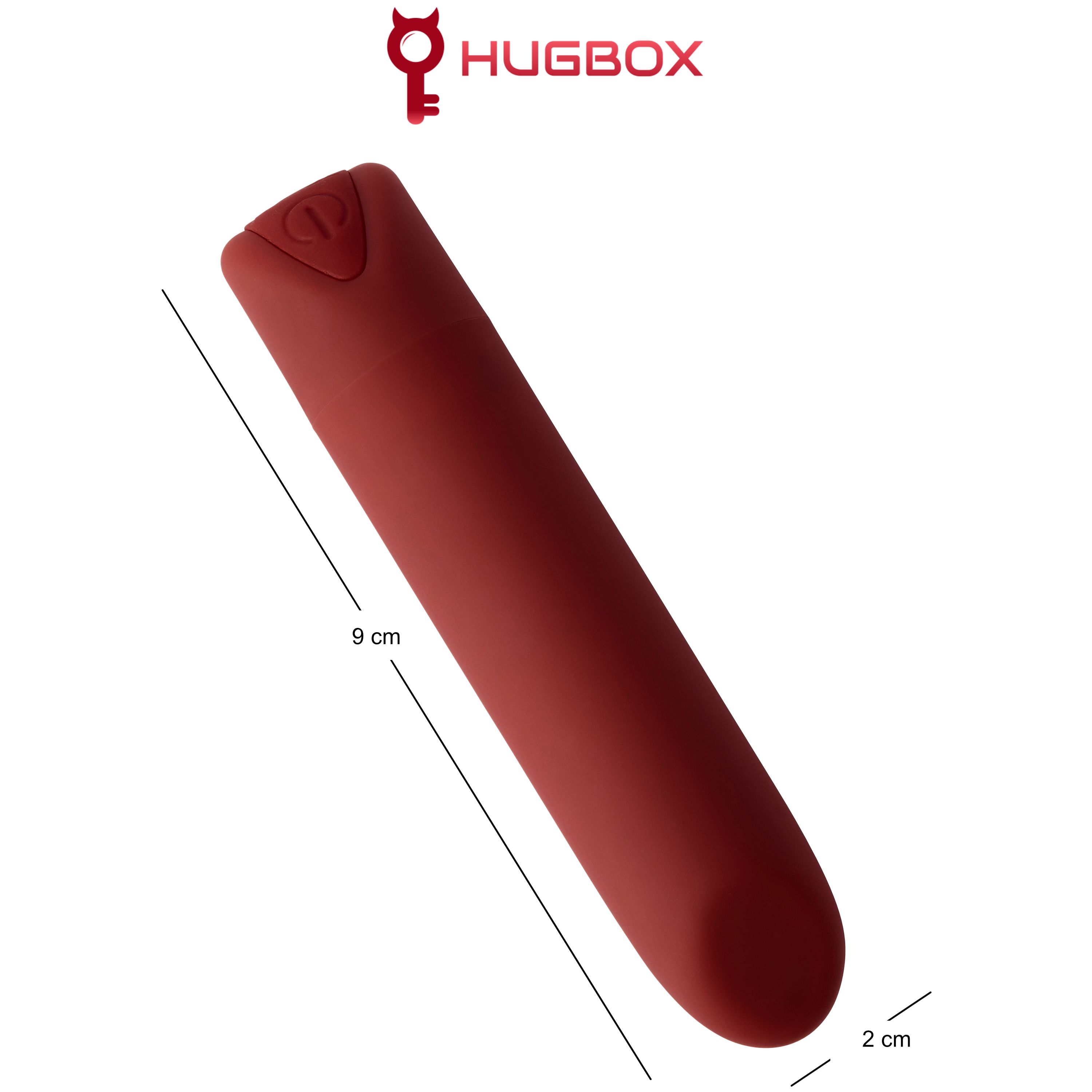 Oggetto allungato rosso, estremità arrotondate. Dimensioni: 9 cm di lunghezza, 2 cm di larghezza. Logo HUGBOX. Su sfondo bianco.