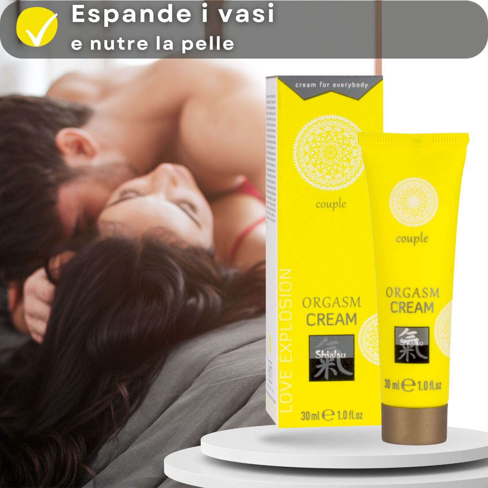 Tubo e scatola gialli. Scritto: ORGASM CREAM, Shiatsu, 30 ml. Coppia sullo sfondo.