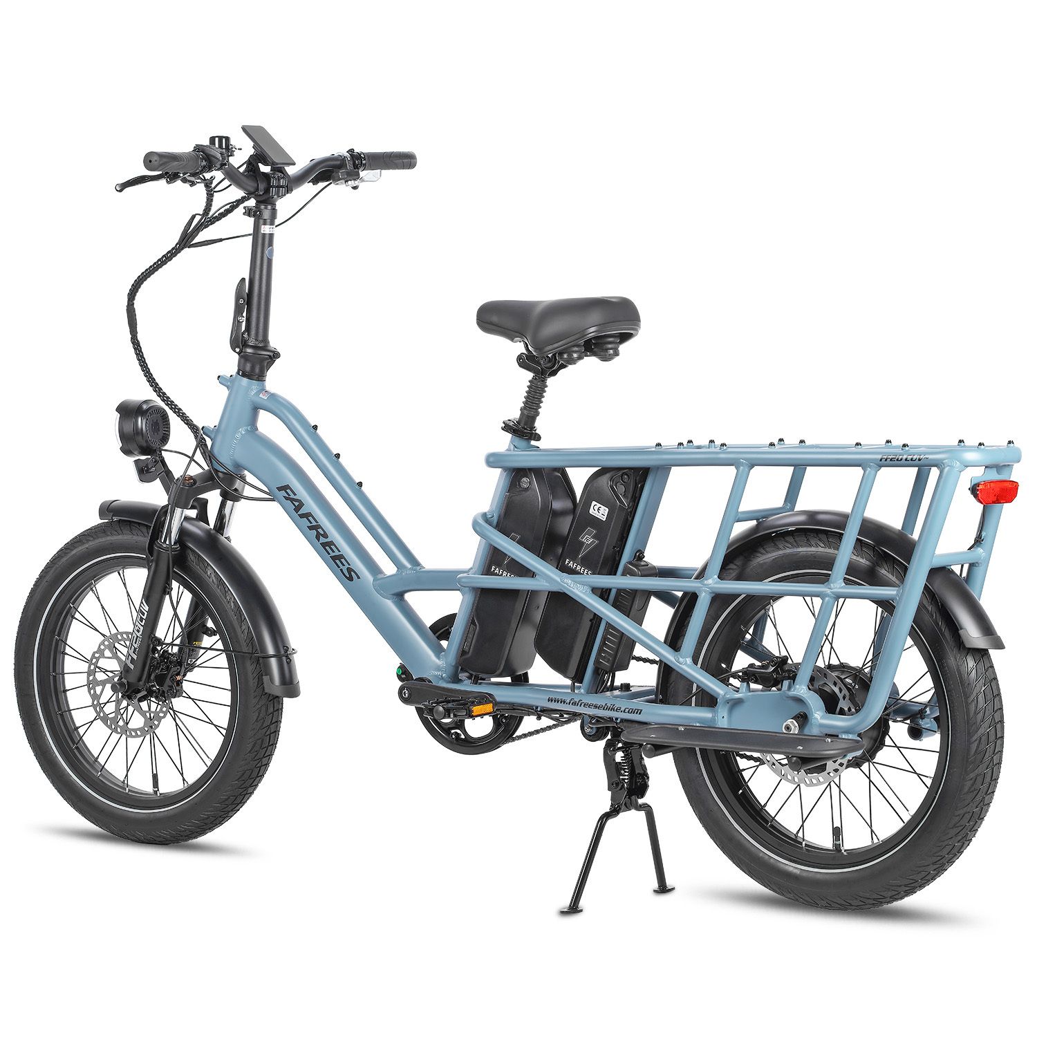 Bicicletta elettrica blu con portapacchi e batterie. Marchio FAFREES. Pneumatici neri e cavalletto.