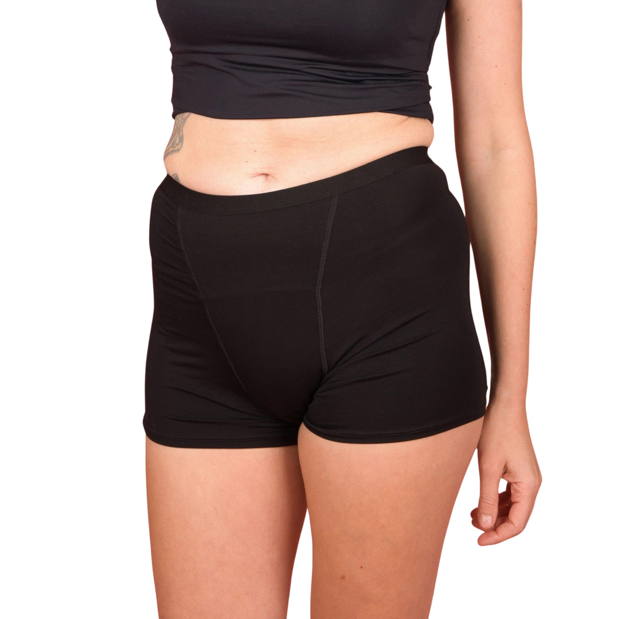 Boxer neri. Vista laterale. Dettagli delle cuciture.