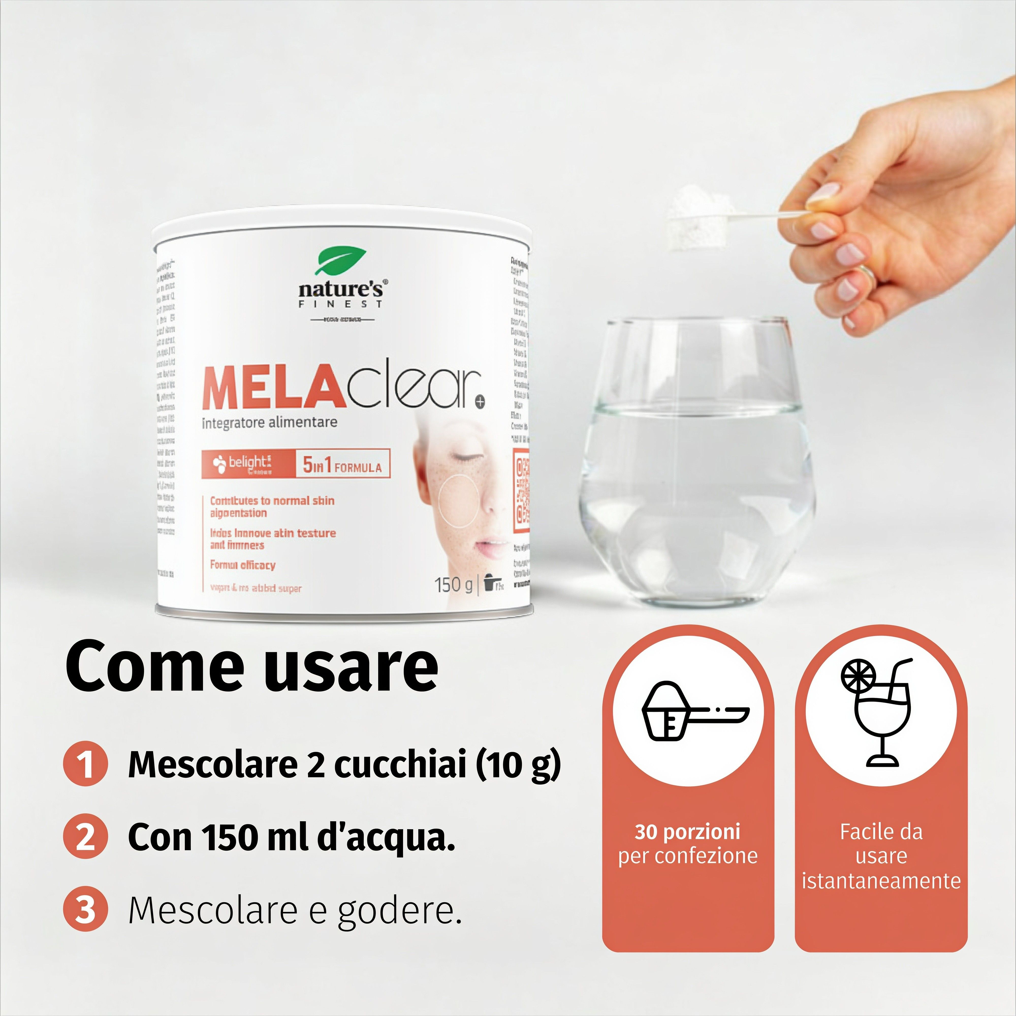 Lattina MELAclear+ accanto a bicchiere d'acqua. Cucchiaio con polvere aggiunto. Istruzioni: Mescolare 2 cucchiai con 150ml d'acqua.