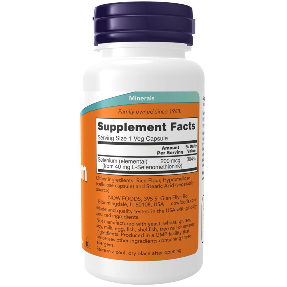 Retro del flacone. Scritta: Supplement Facts. Contiene selenio (elementare) 200 mcg. Lista ingredienti e informazioni produttore.
