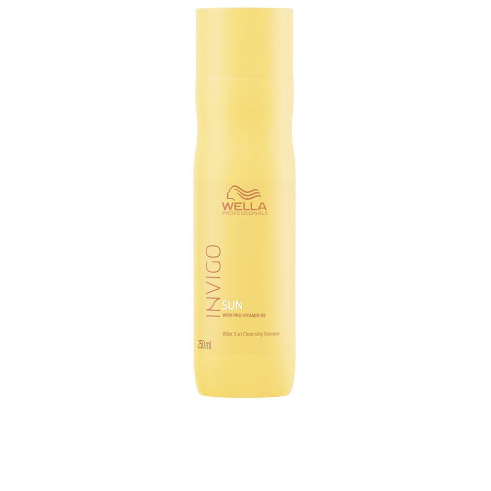 Flacone di shampoo giallo. Scritta: Wella Invigo Sun After Sun Shampoo. 250ml.