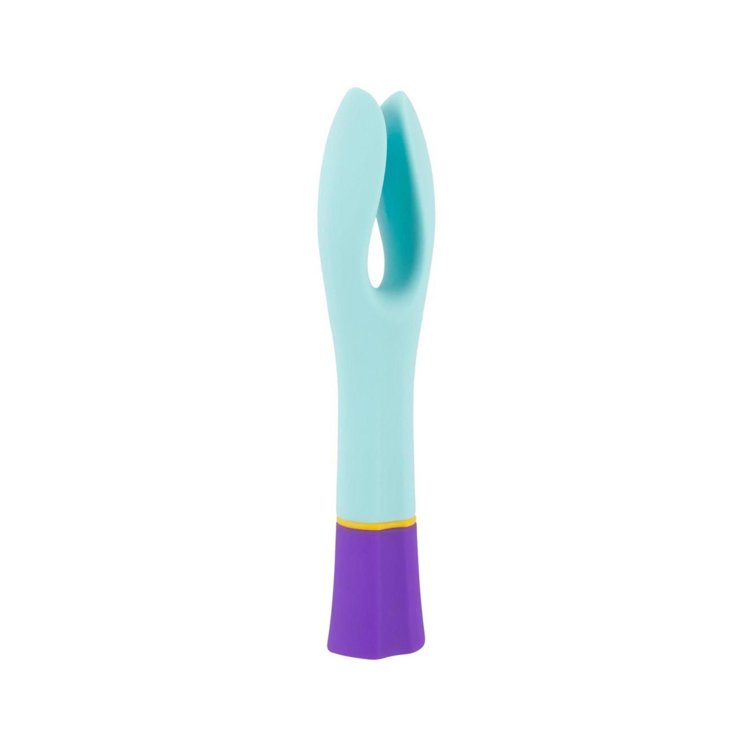 Vibratore blu chiaro e viola a due motori. Il vibratore ha una forma a U con un'impugnatura viola e un accento giallo.