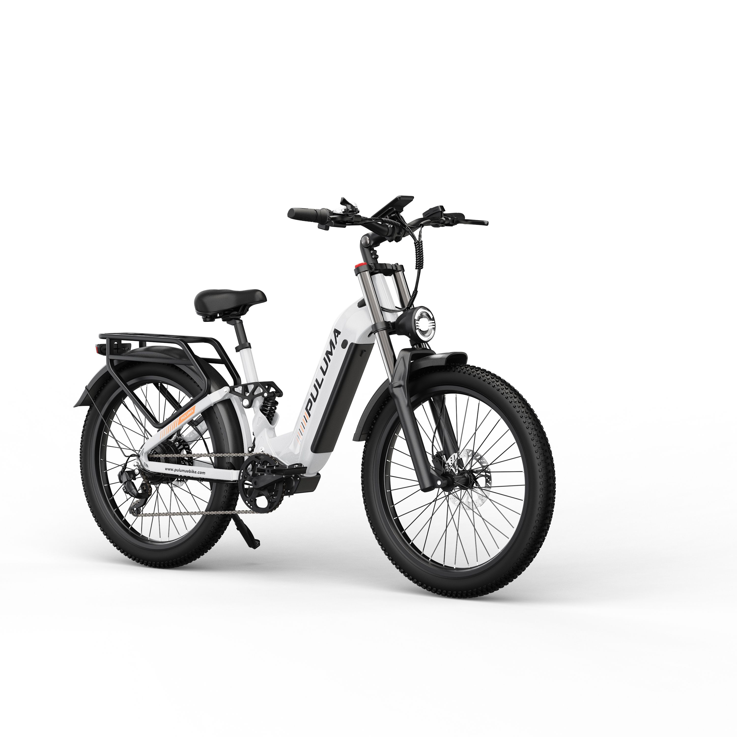 Bicicletta elettrica bianca con pneumatici neri. Scritta PULUMA.