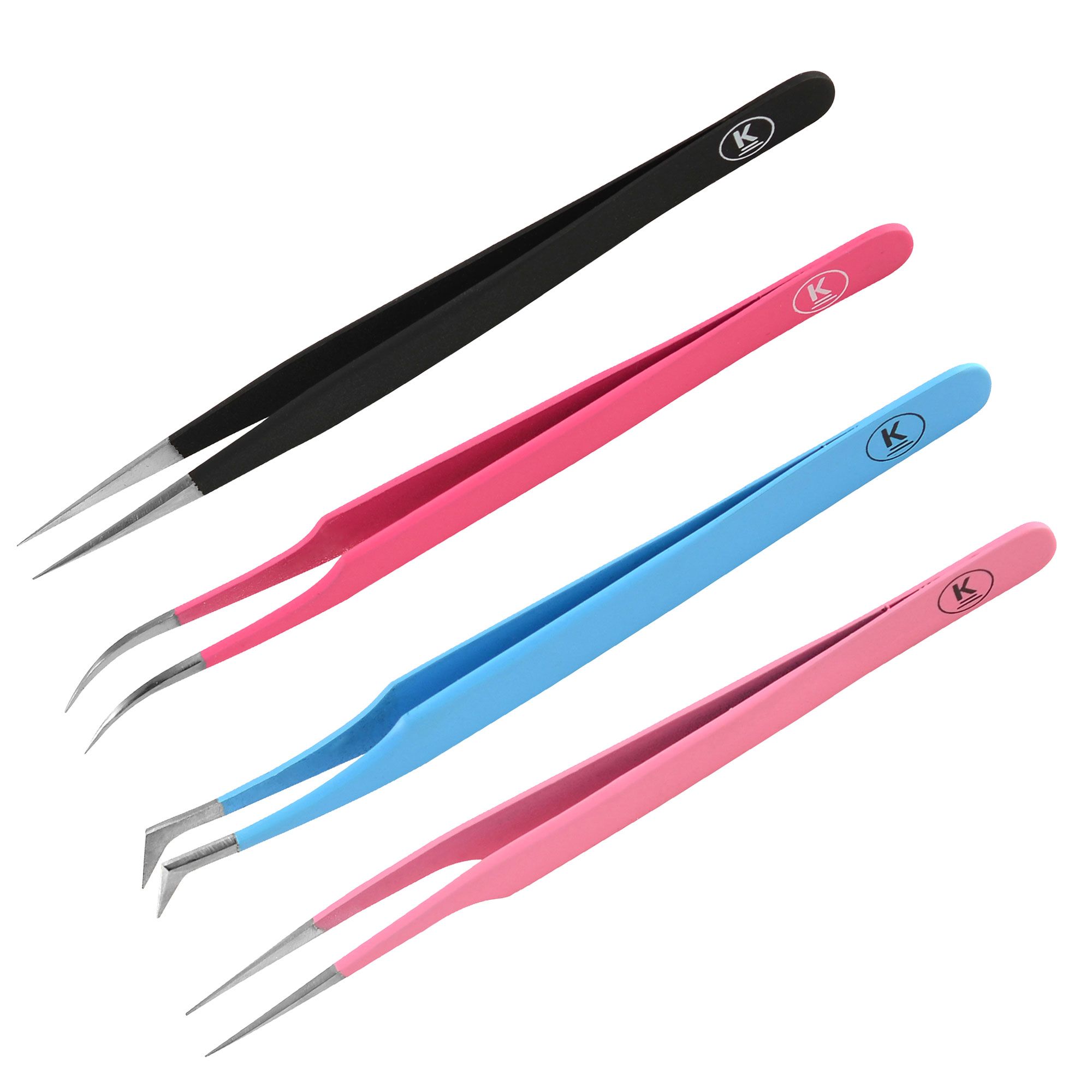 Quattro pinzette con logo 'K'. Colori: nero, rosa e blu. Diverse forme di punte.