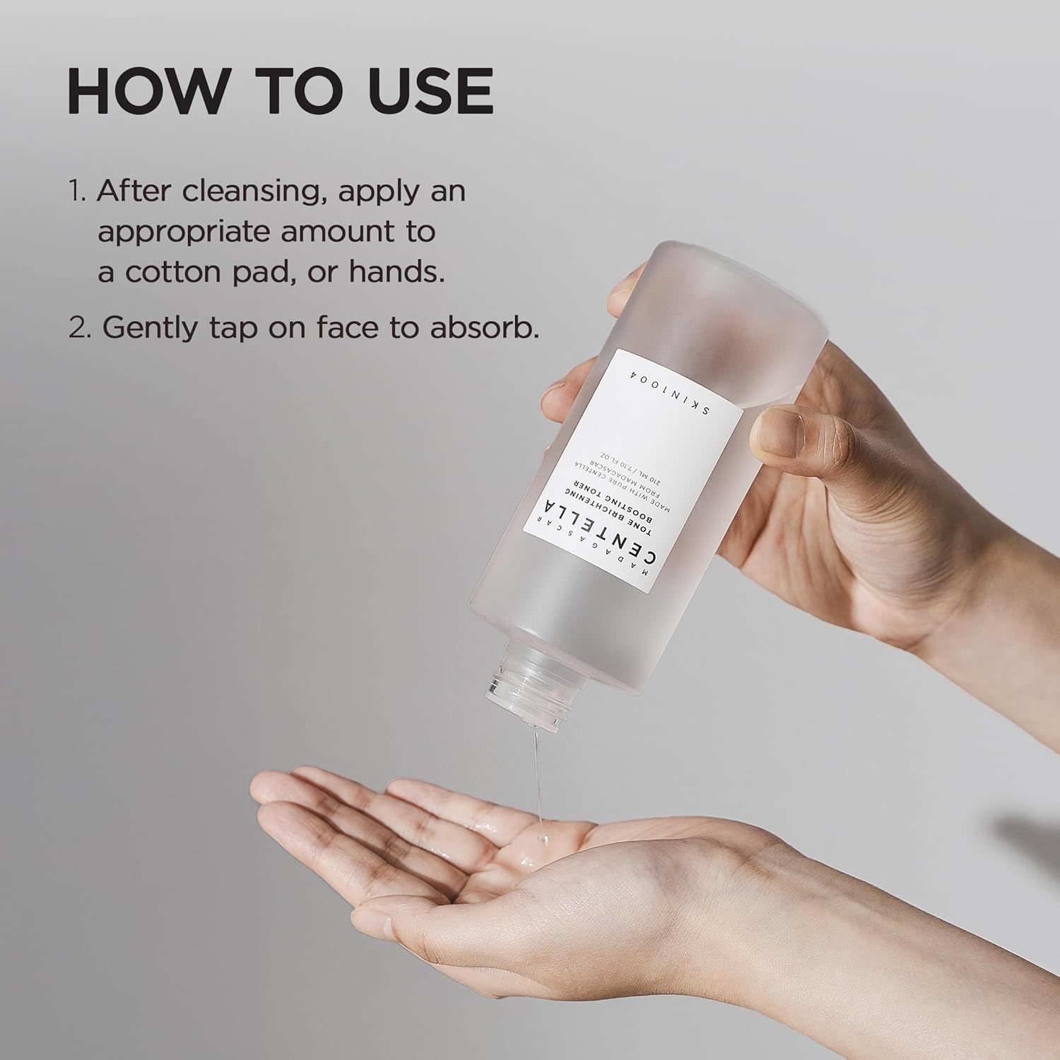 Madagascar Centella Tone Brightening Boosting Toner in flacone di vetro opaco con tappo bianco.
