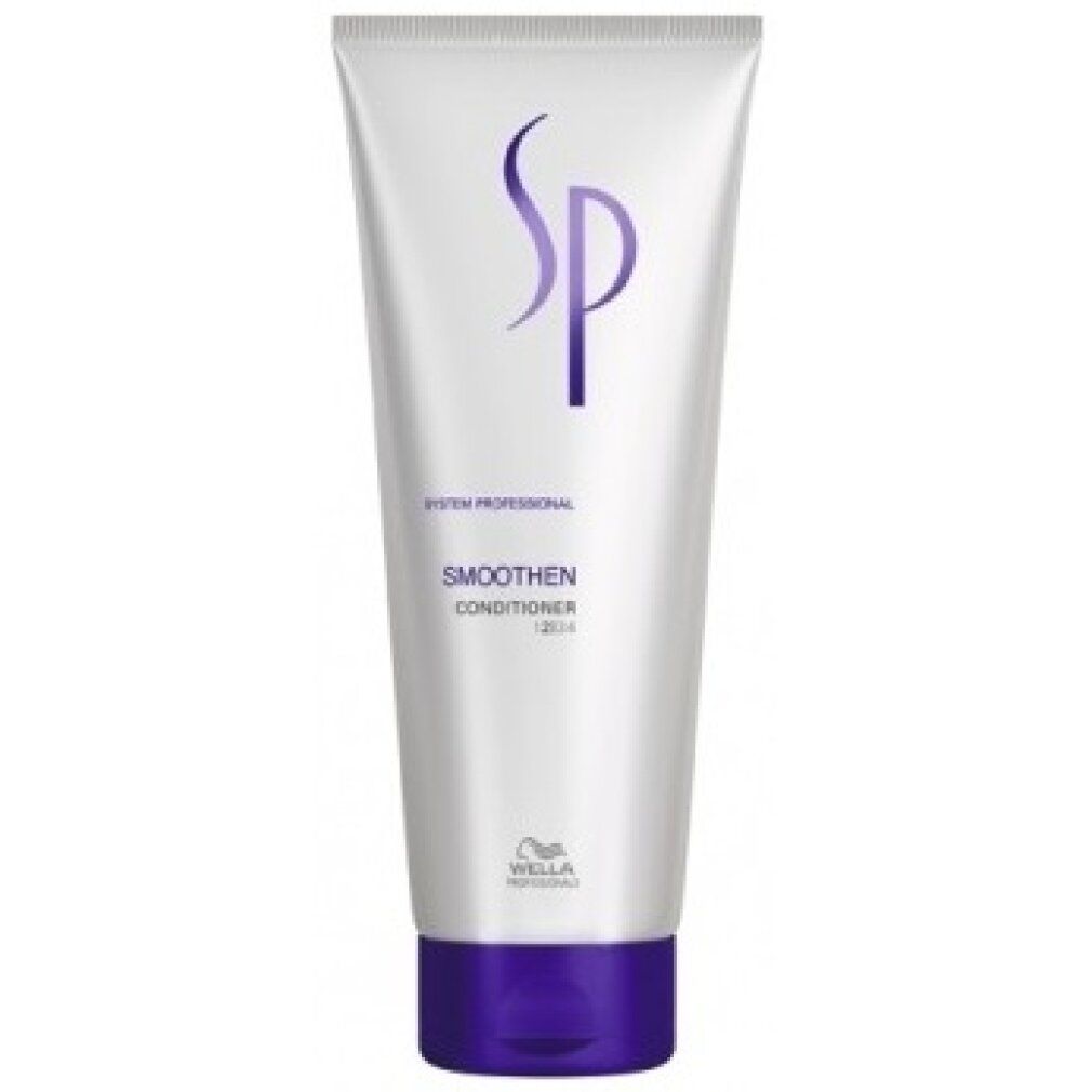 Tubo bianco con tappo viola. Scritta SP, sotto 'Smoothen Conditioner'. Marchio Wella.