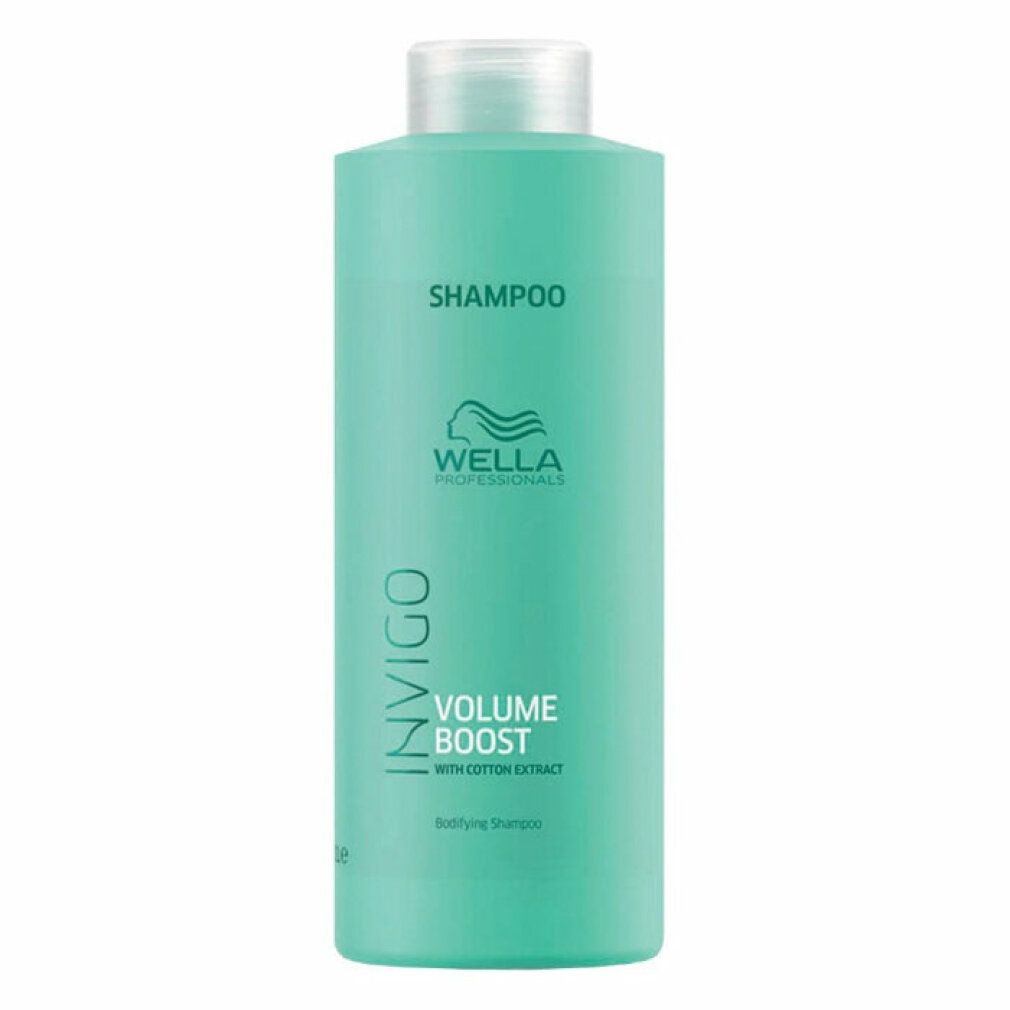 Flacone di shampoo turchese. Scritta: INVIGO, VOLUME BOOST, Wella Professionals. Con estratto di cotone.