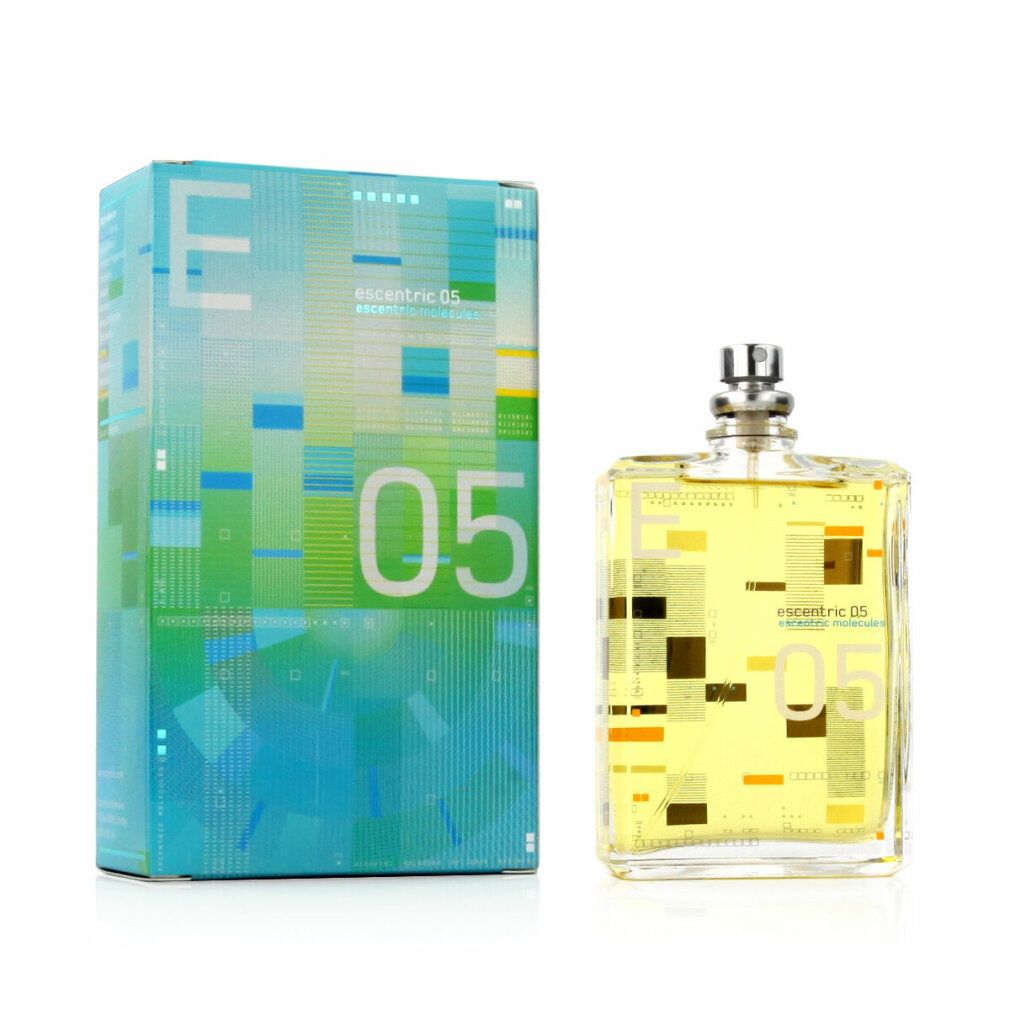 Flacone accanto a scatola rettangolare. Flacone con liquido giallastro. Scatola con motivo blu-verde e scritta "05".