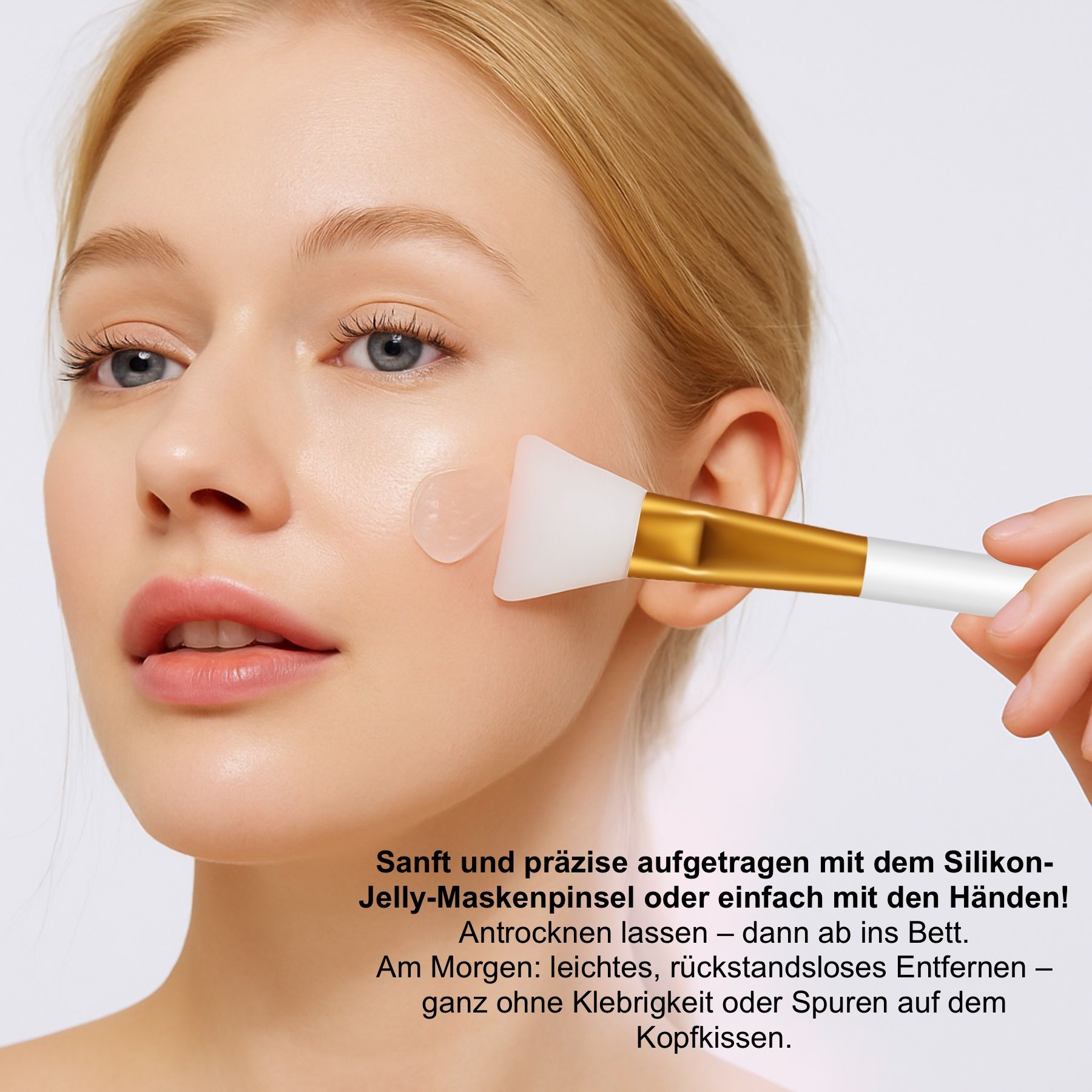 Donna applica maschera notte al collagene Medicube