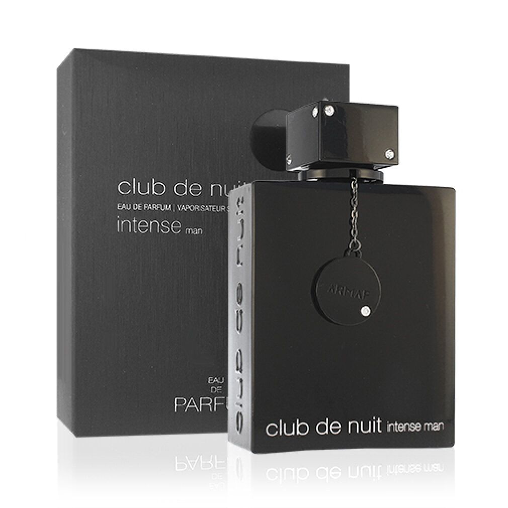 Flacone e scatola neri. Flacone con tappo e pendente. Testo: "Club de Nuit Intense man" e "Eau de Parfum".