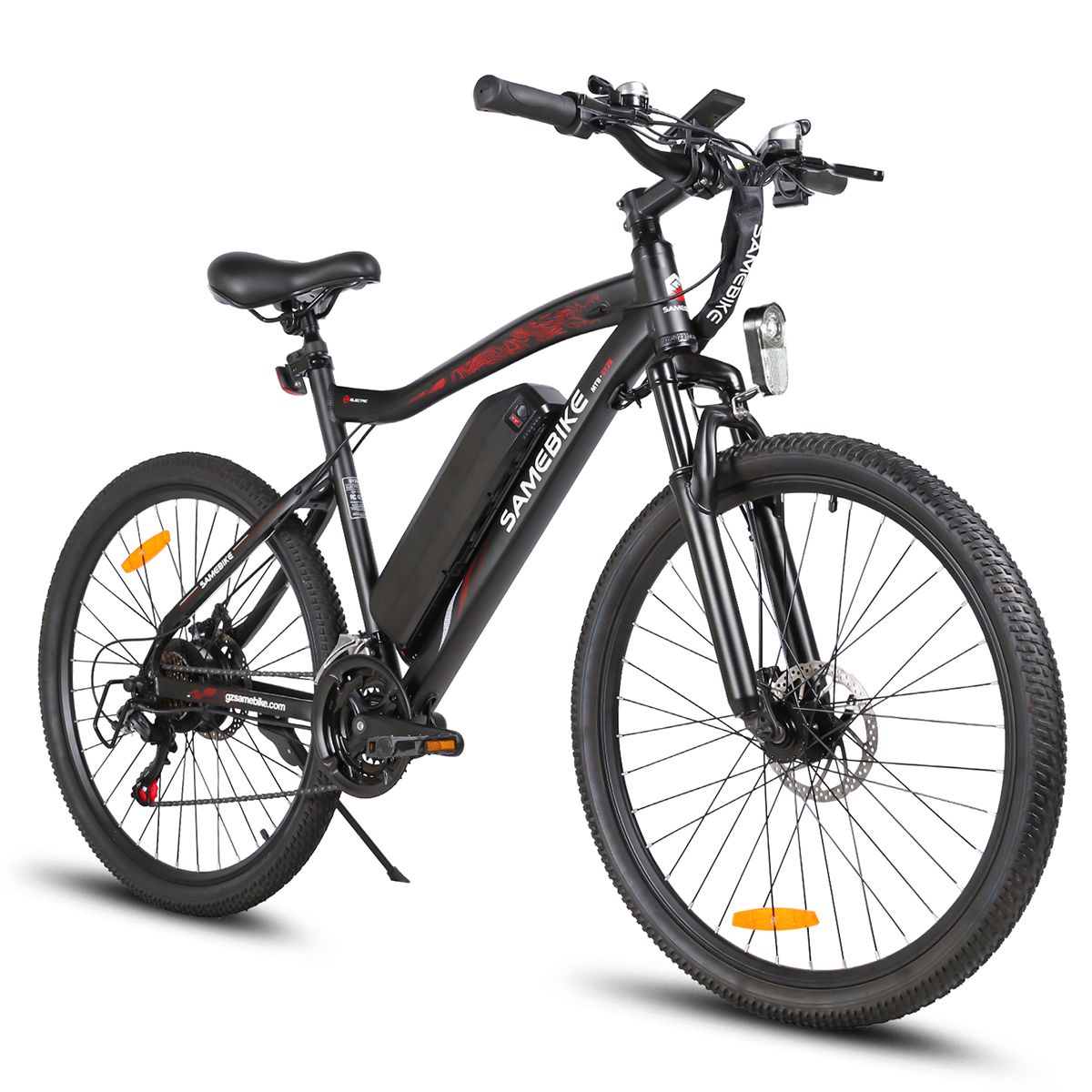 E-bike nera SAMEBIKE con dettagli rossi. Shimano 21 velocità. Vista frontale.