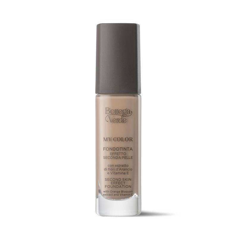 Bottega Verde Fondotinta My Color. Flacone con tappo grigio. Testo: Fondotinta My Color, Second Skin Effect Foundation.