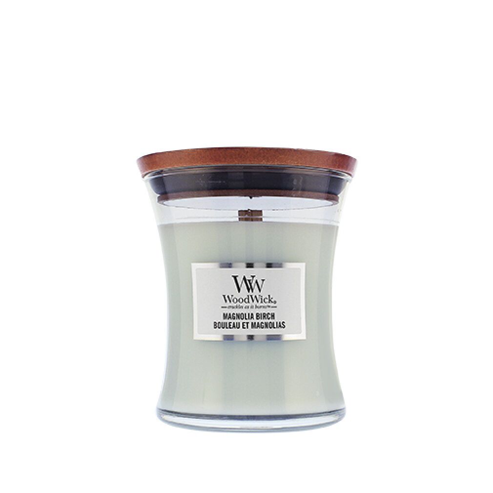 Candela a clessidra con coperchio in legno. Etichetta 'WoodWick', 'Magnolia Birch'.