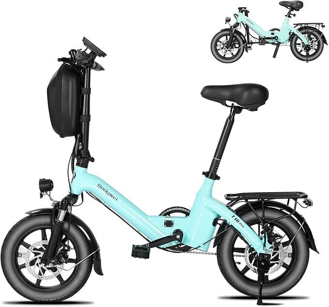 Bicicletta elettrica pieghevole azzurra. Pneumatici, sella e dettagli neri. Portapacchi posteriore. Freni a disco. Logo Bodywel. Seconda vista in alto a destra.