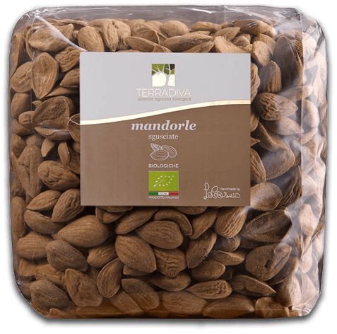 Terradiva box regalo con mandorle sgusciate e crema spalmabile 100% mandorle sgusciate