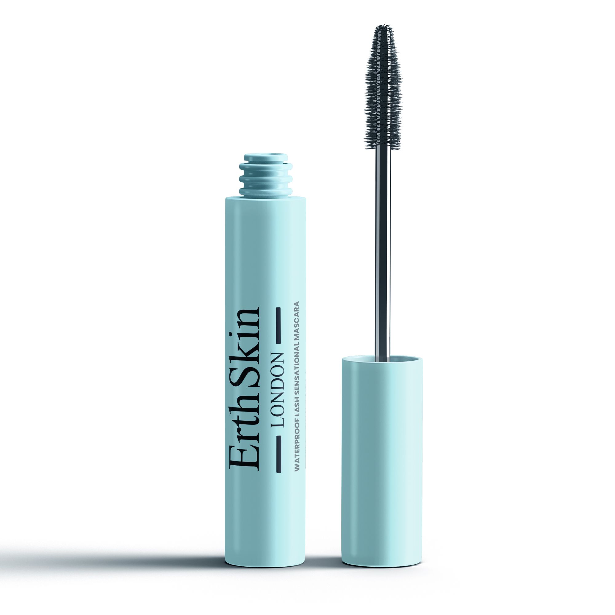 Tubo mascara azzurro chiaro con spazzola aperta. Sul tubo: ErthSkin London. L'applicatore è visibile.