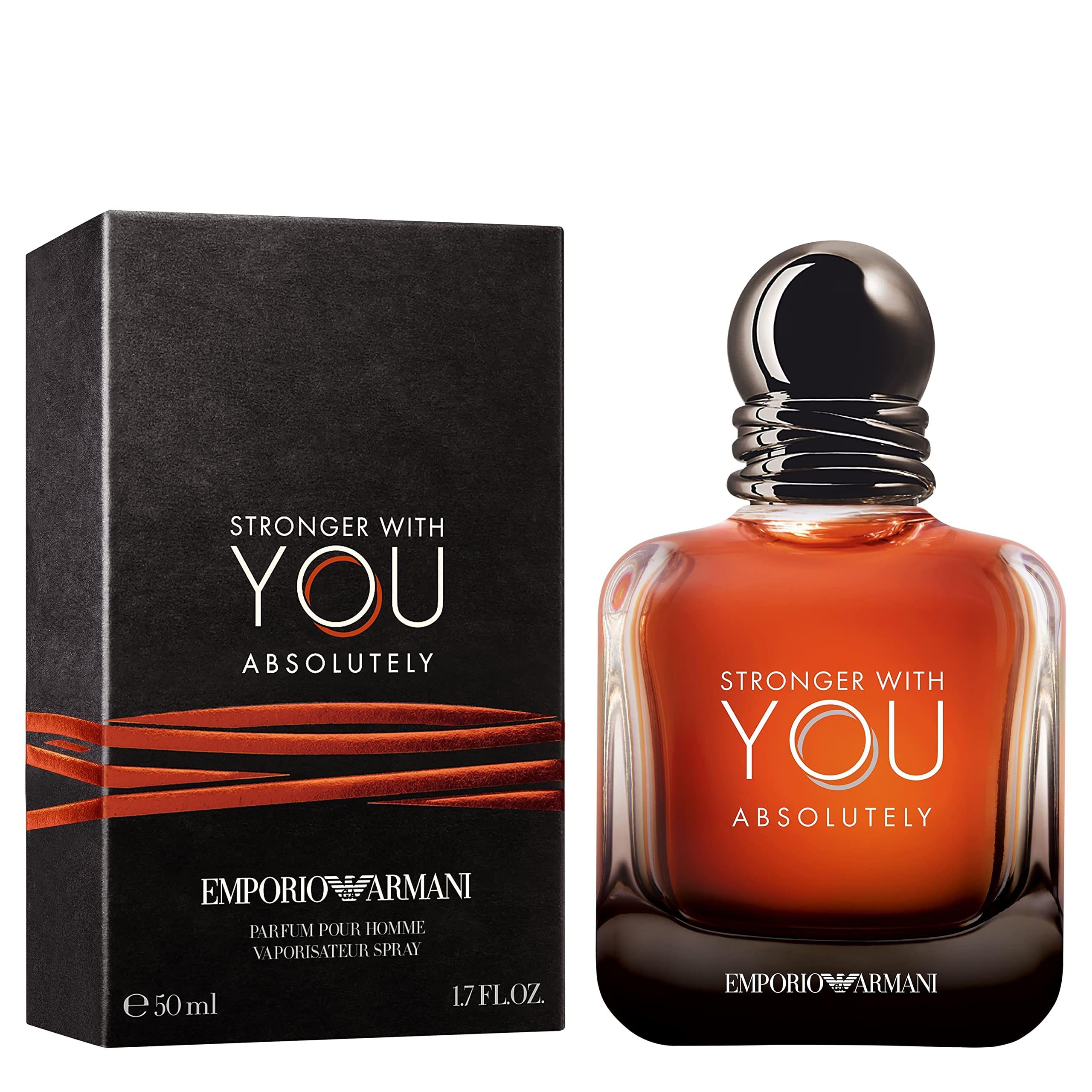 Flacone di profumo e scatola. Scritta: Stronger With You Absolutely. Marchio: Emporio Armani. Flacone: 1.7 FL.OZ. Scatola: e 50 ml.