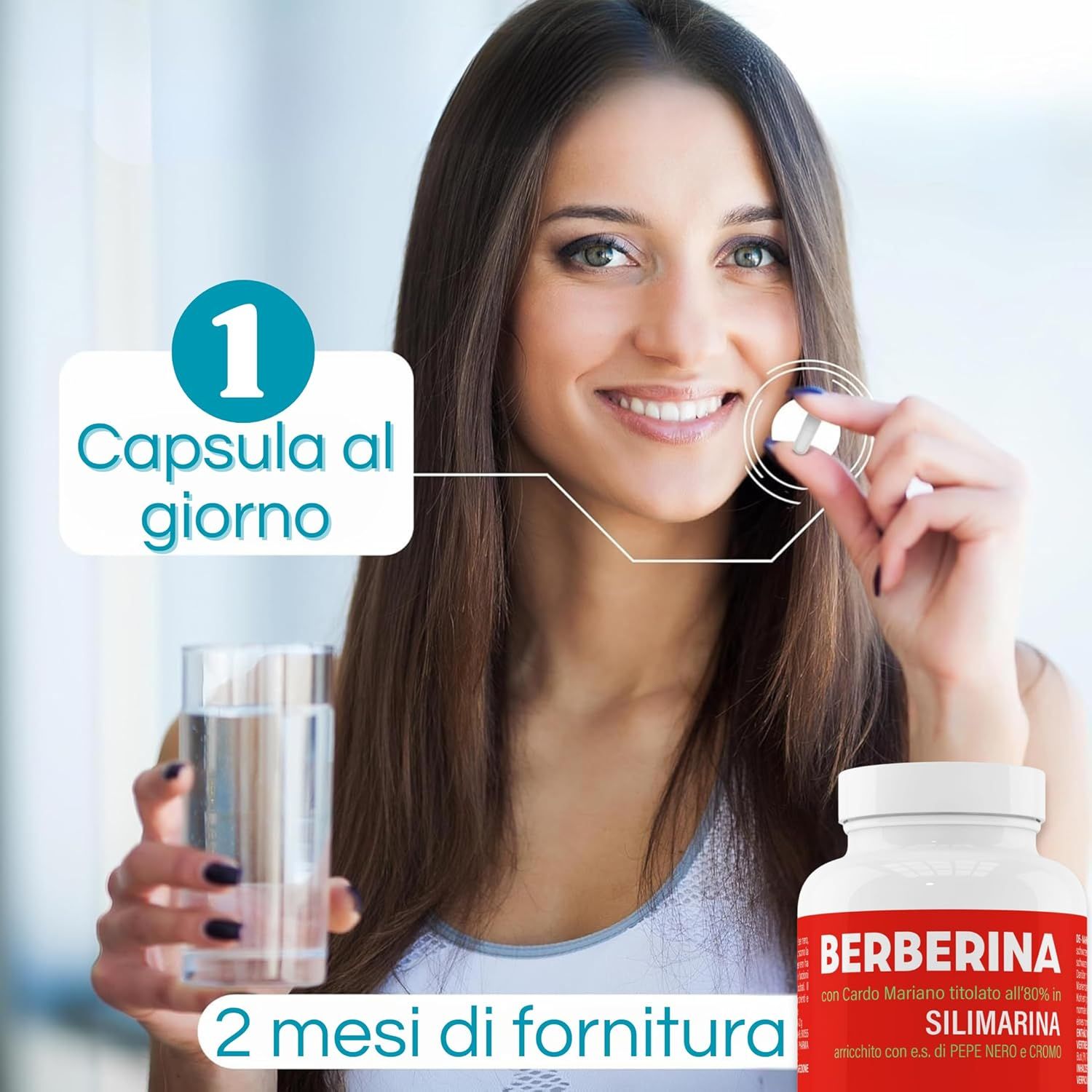 Donna tiene capsula e bicchiere d'acqua. Testo: 1 capsula al giorno, 2 mesi di fornitura. Flacone: Berberina, Silimarina.