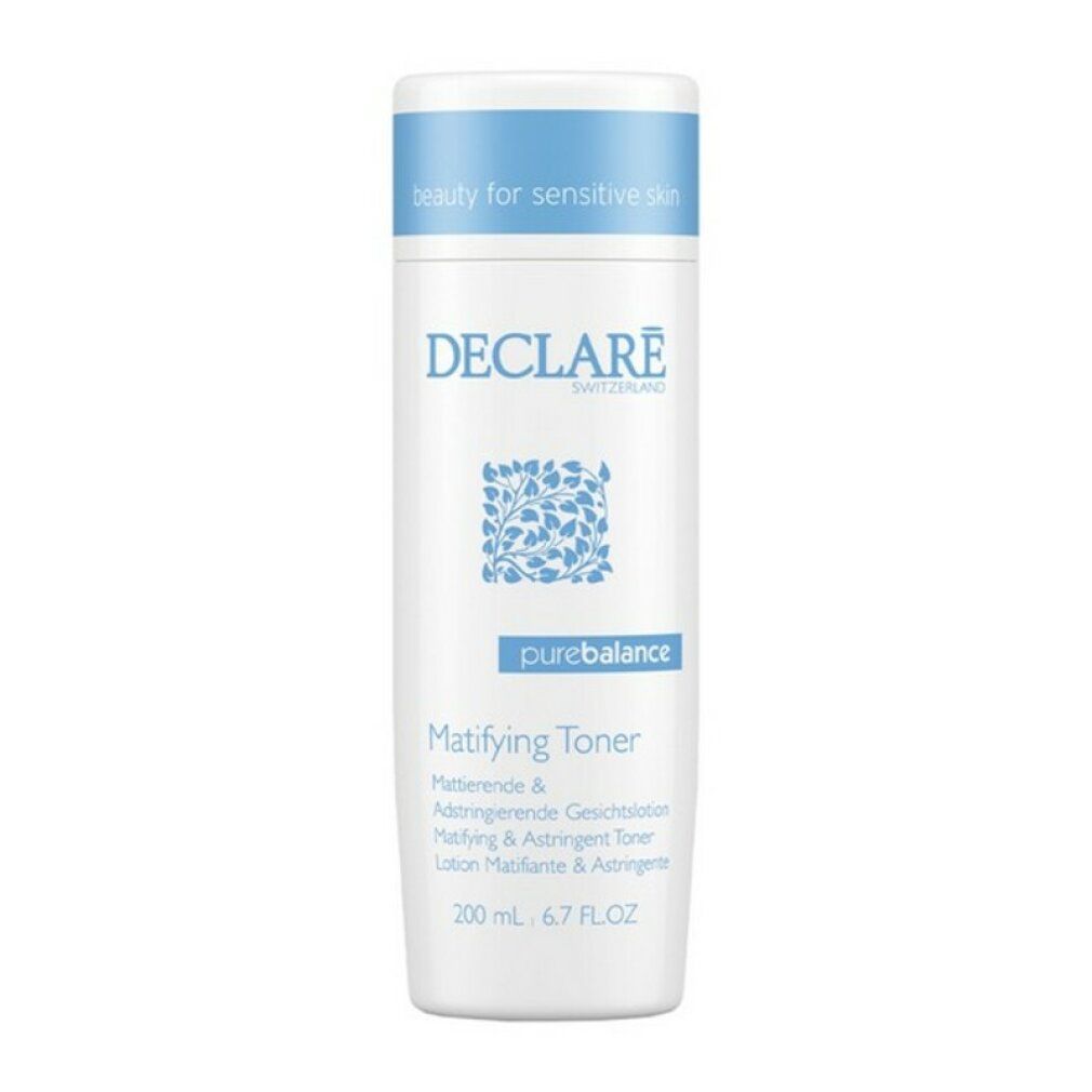 Flacone bianco con tappo blu. Scritta: DECLARE SWITZERLAND, purebalance, Matifying Toner. 200 ml, 6.7 FL.OZ.