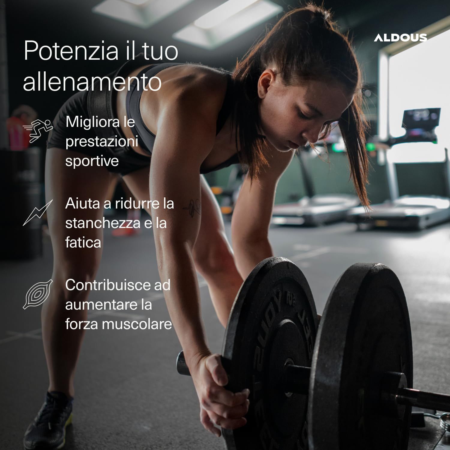 Donna in palestra con lattina Aldous Creatina Monoidrato. Migliora le prestazioni sportive, aiuta contro la stanchezza.