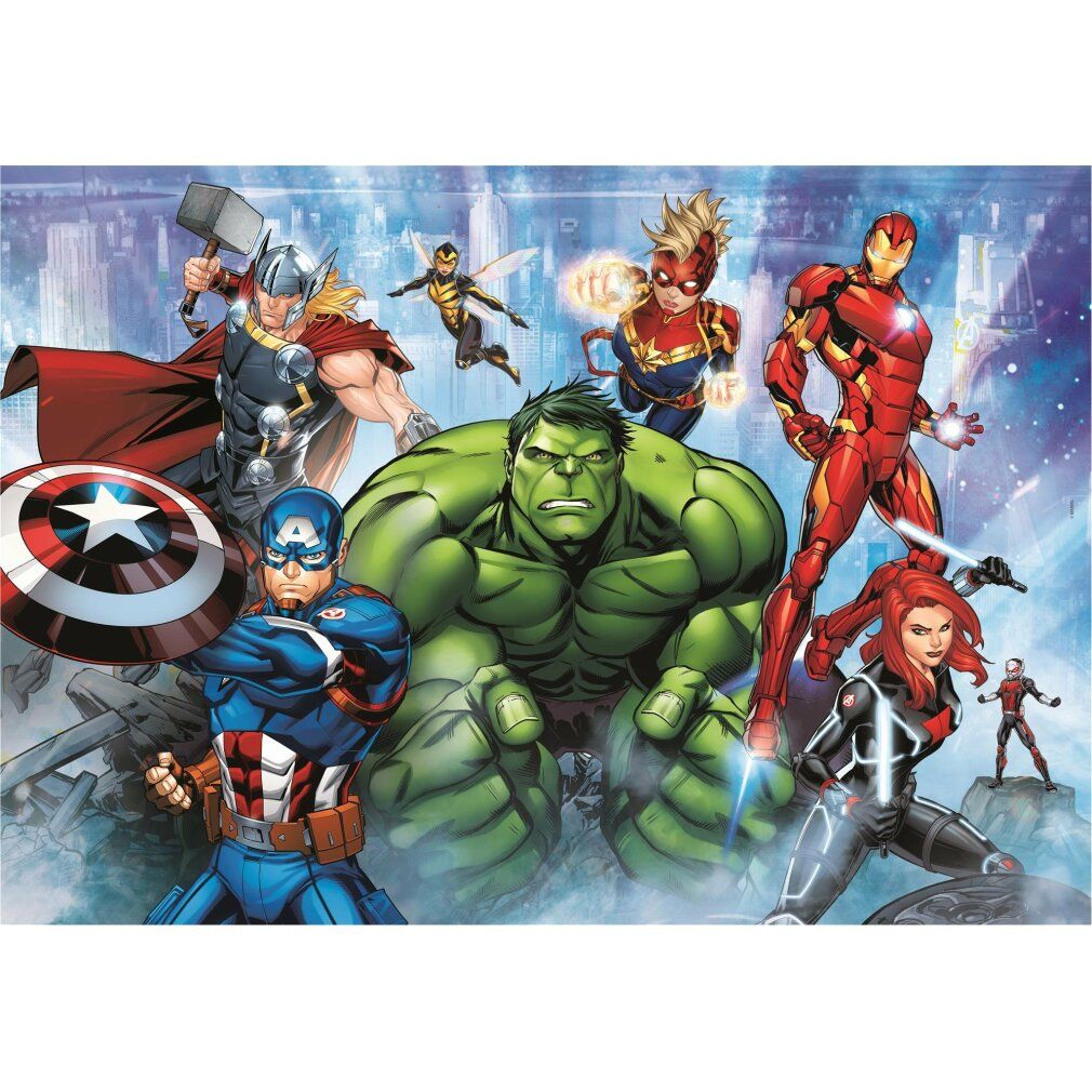 Puzzle Avengers. Raffigura Hulk, Capitan America, Iron Man, Thor, Vedova Nera e altri. Sfondo: paesaggio urbano. Pezzi del puzzle non visibili.
