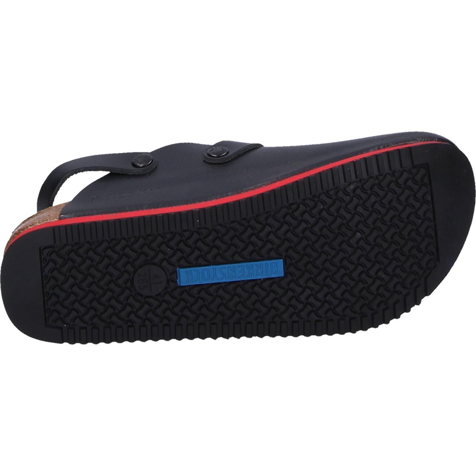 Sottopiede di uno zoccolo nero. Suola nera con logo. Bordo rosso. Plantare in sughero.