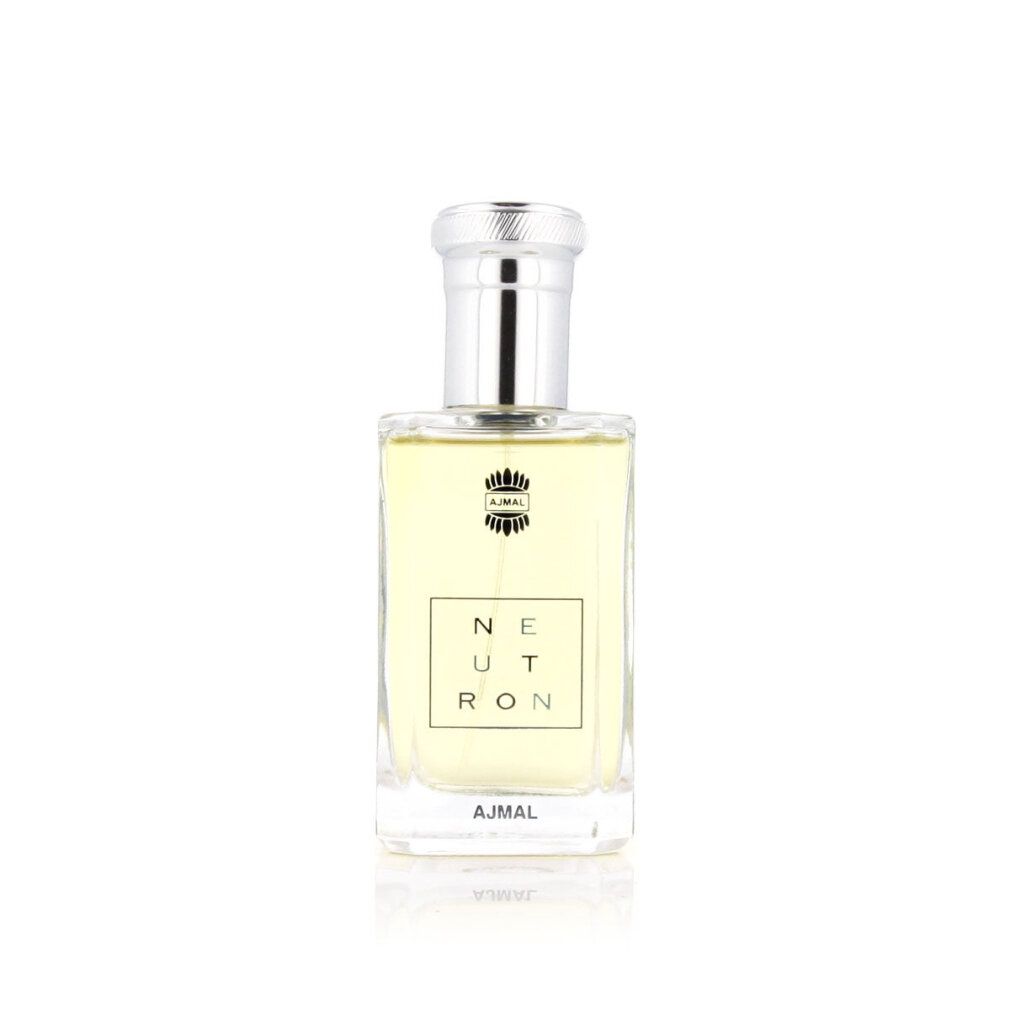 Spray Eau de Parfum Neutron. Flacone rettangolare in vetro con tappo argentato. Scritta: NEUTRON, AJMAL.