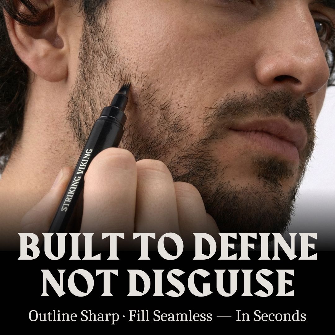 Un uomo applica un pennarello riempitore per barba.