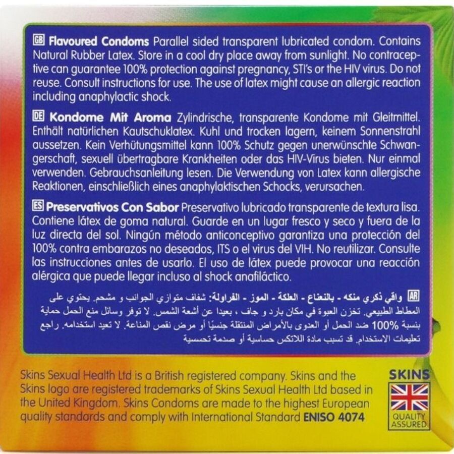 Retro della confezione con informazioni sui preservativi SKINS Flavoured. Testo in tedesco, inglese, spagnolo e arabo.