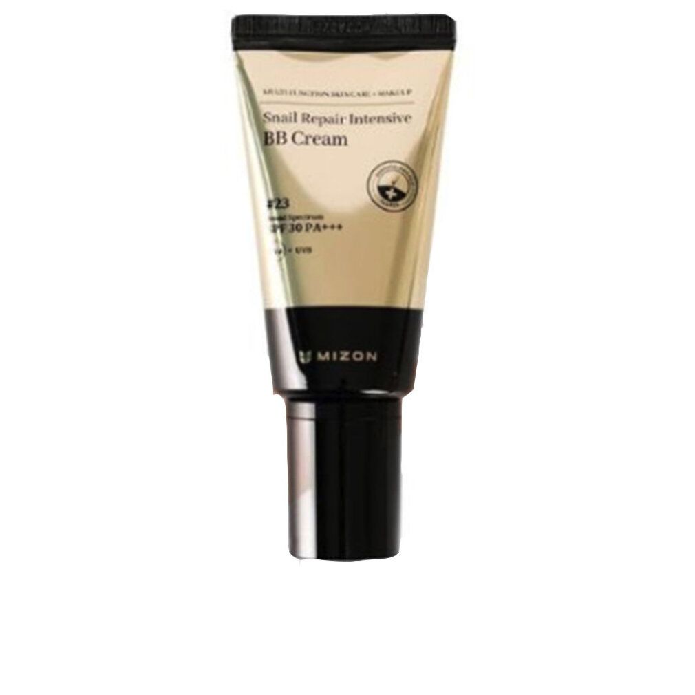 Quattro tonalità di BB Cream su sfondo bianco. Tonalità: #21, #23, #27, #31.