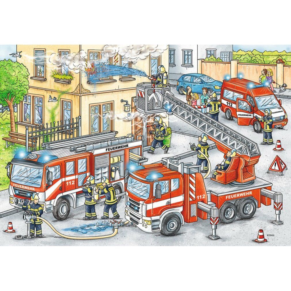 Puzzle con intervento dei vigili del fuoco. Autopompe rosse, vigili del fuoco in azione. Edificio con fiamme e fumo.