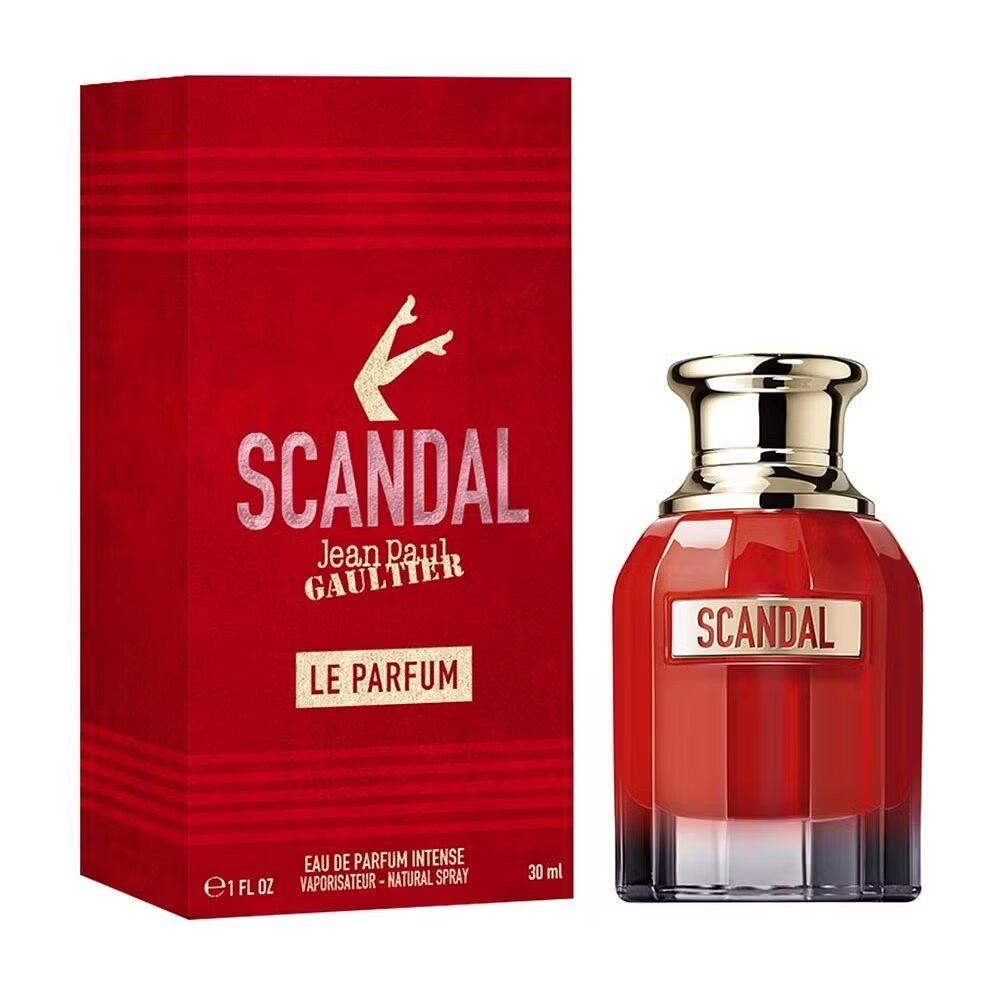 Flacone rosso, tappo dorato, confezione rossa. Scritta SCANDAL e LE PARFUM.