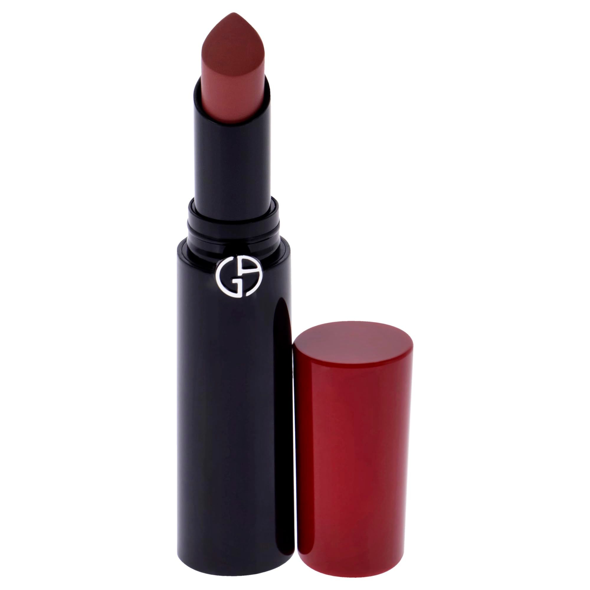 Rossetto rosso scuro, stick nero con logo, cappuccio rosso. Giorgio Armani.