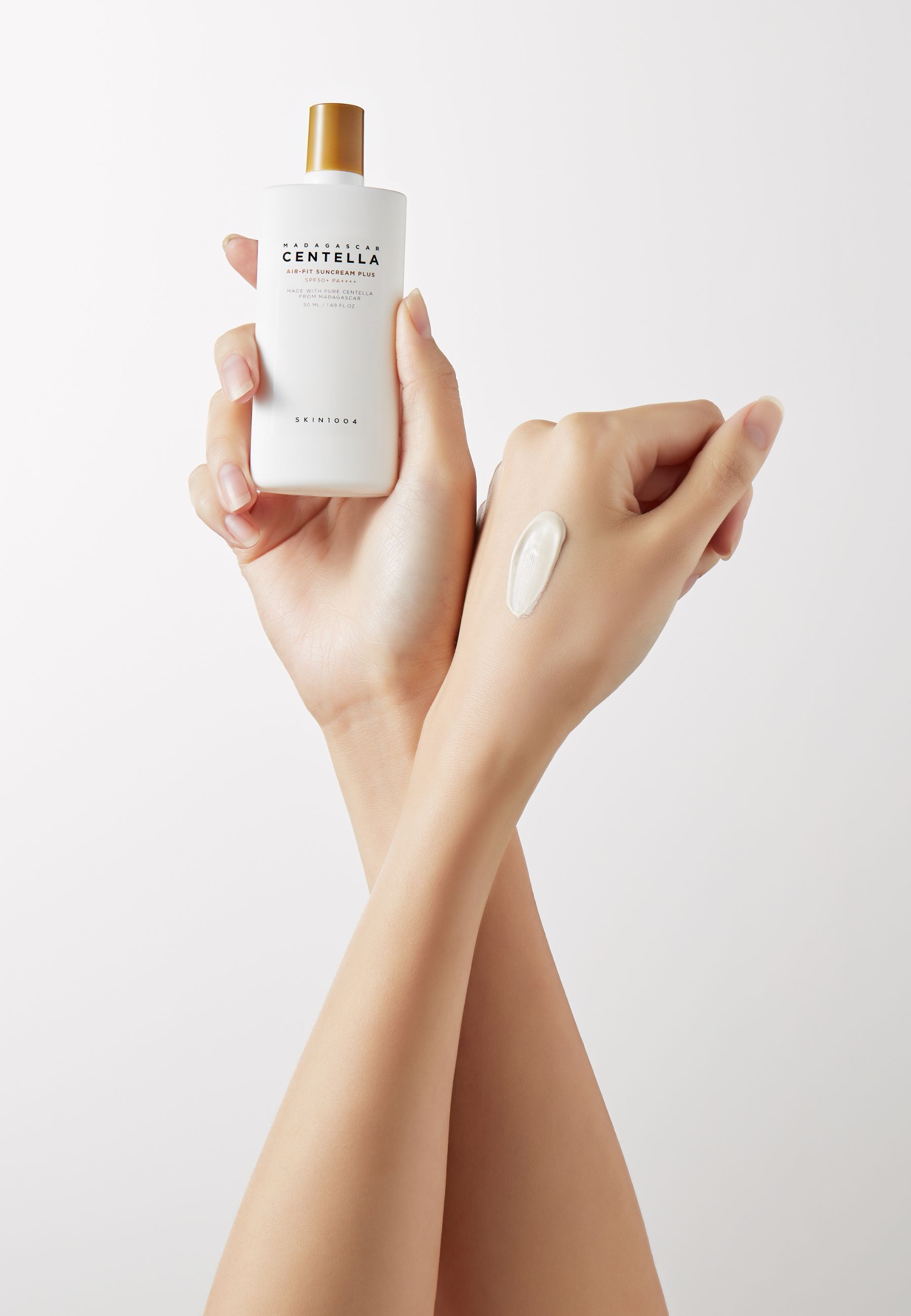 SKIN1004 Madagascar Centella Air-Fit Suncream Plus