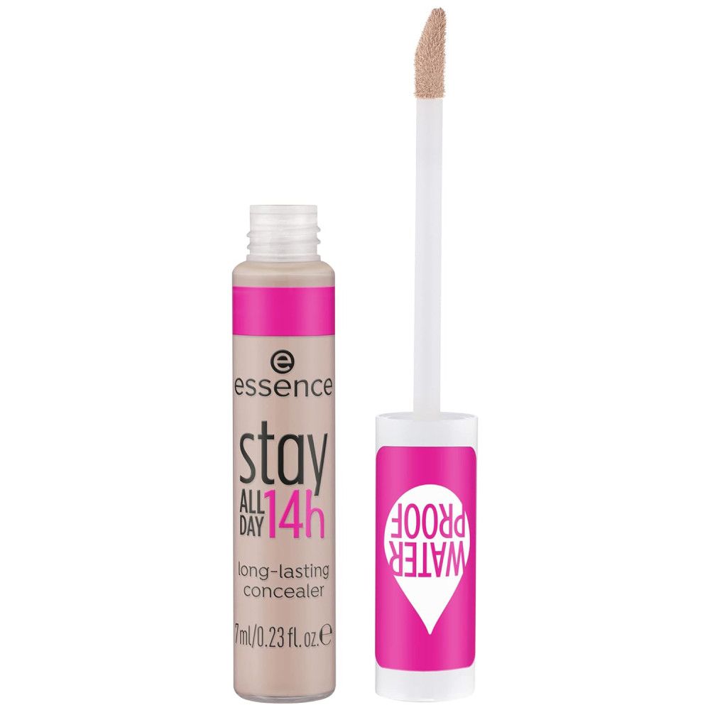 Correttore liquido con applicatore. Flacone con dettagli rosa e scritta. Scritta: Essence, Stay All Day 14h, long-lasting concealer, waterproof.