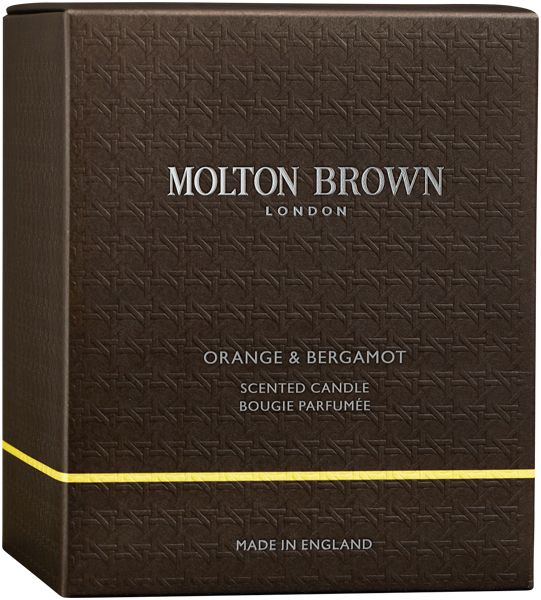 Scatola marrone con logo Molton Brown e testo: Orange & Bergamot Scented Candle. Made in England.