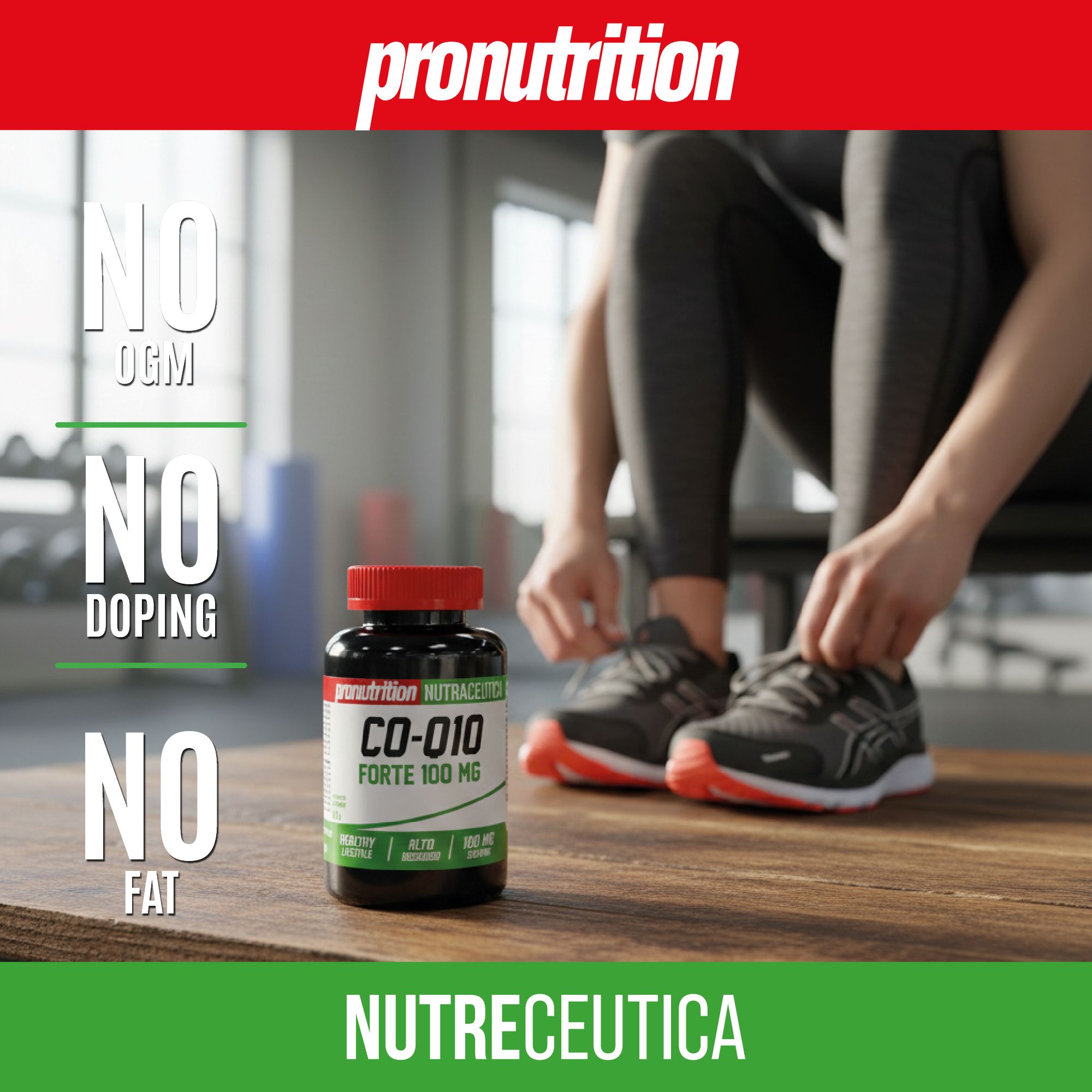 Flacone nero, tappo rosso. Scritta CO-Q10 Forte 100 mg. Persona che allaccia le scarpe. Testo: NO OGM, NO DOPING, NO FAT.