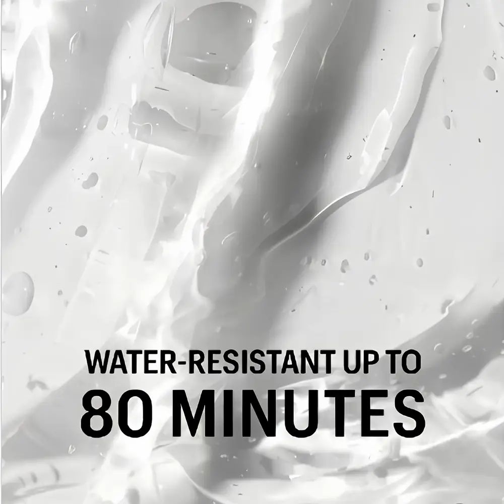 Primo piano di gel trasparente con testo: 'WATER-RESISTANT UP TO 80 MINUTES'.