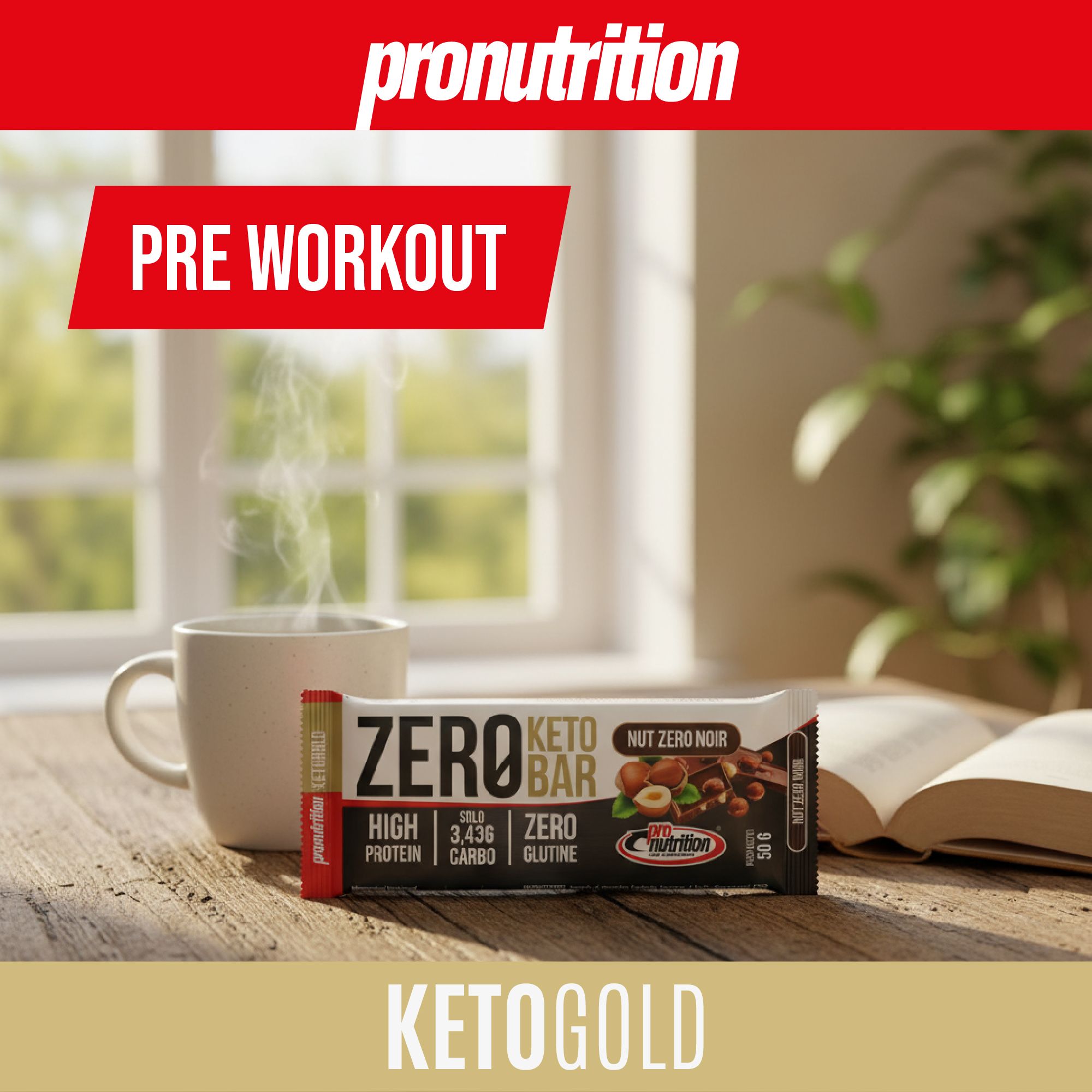Barretta ZERO KETO BAR. Accanto a una tazza di caffè e un libro. Marchio: Pronutrition.
