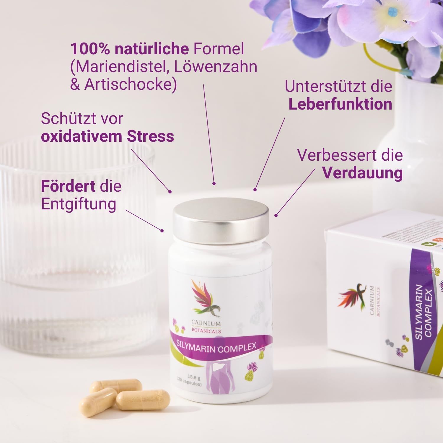 Flacone del prodotto con capsule e testo. Scritta: Carnium Botanicals Silymarin Complex. Testo: Formula naturale al 100%, supporta la funzione epatica.